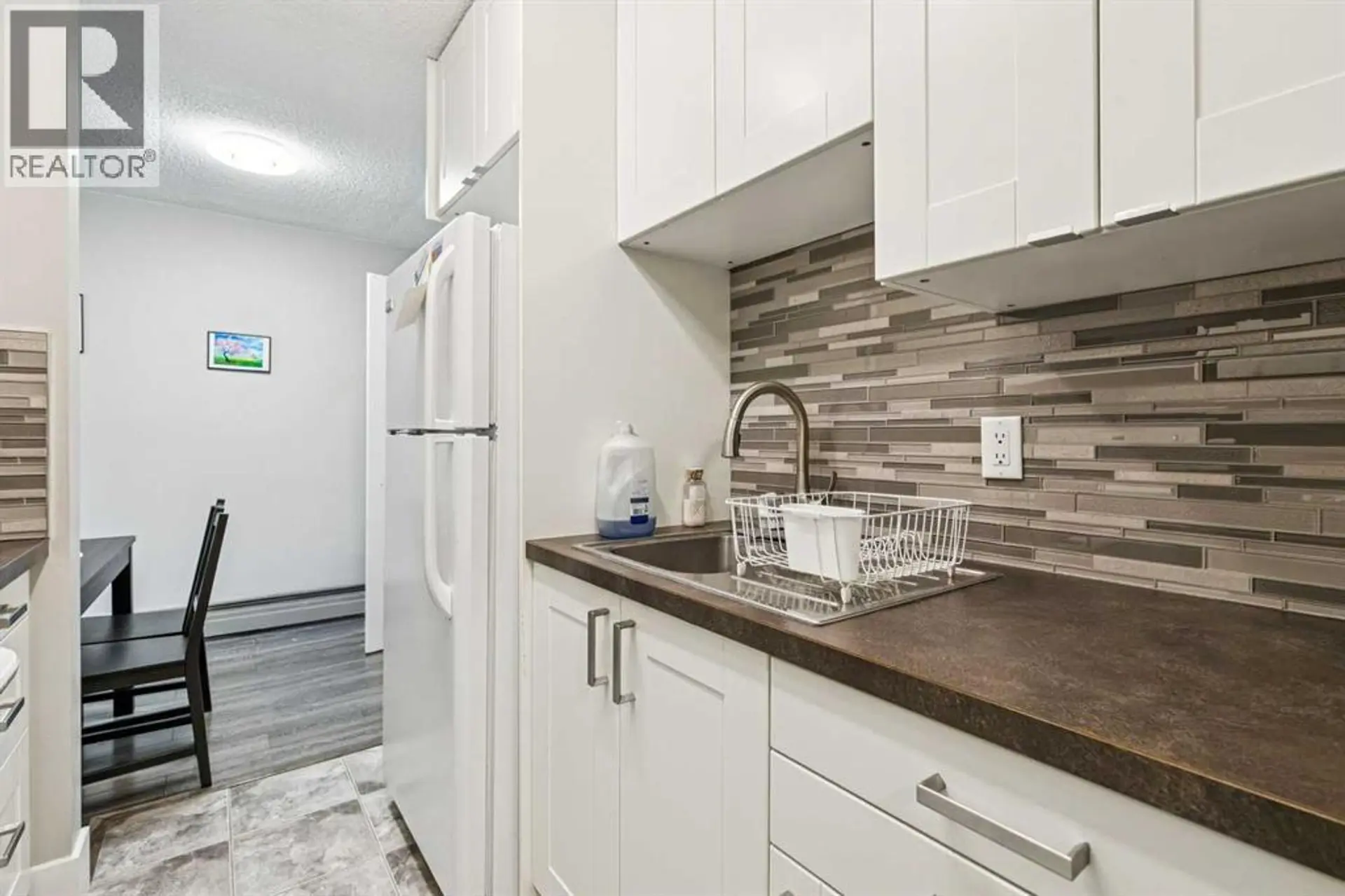 #208 315 Heritage Drive SE - Image 6
