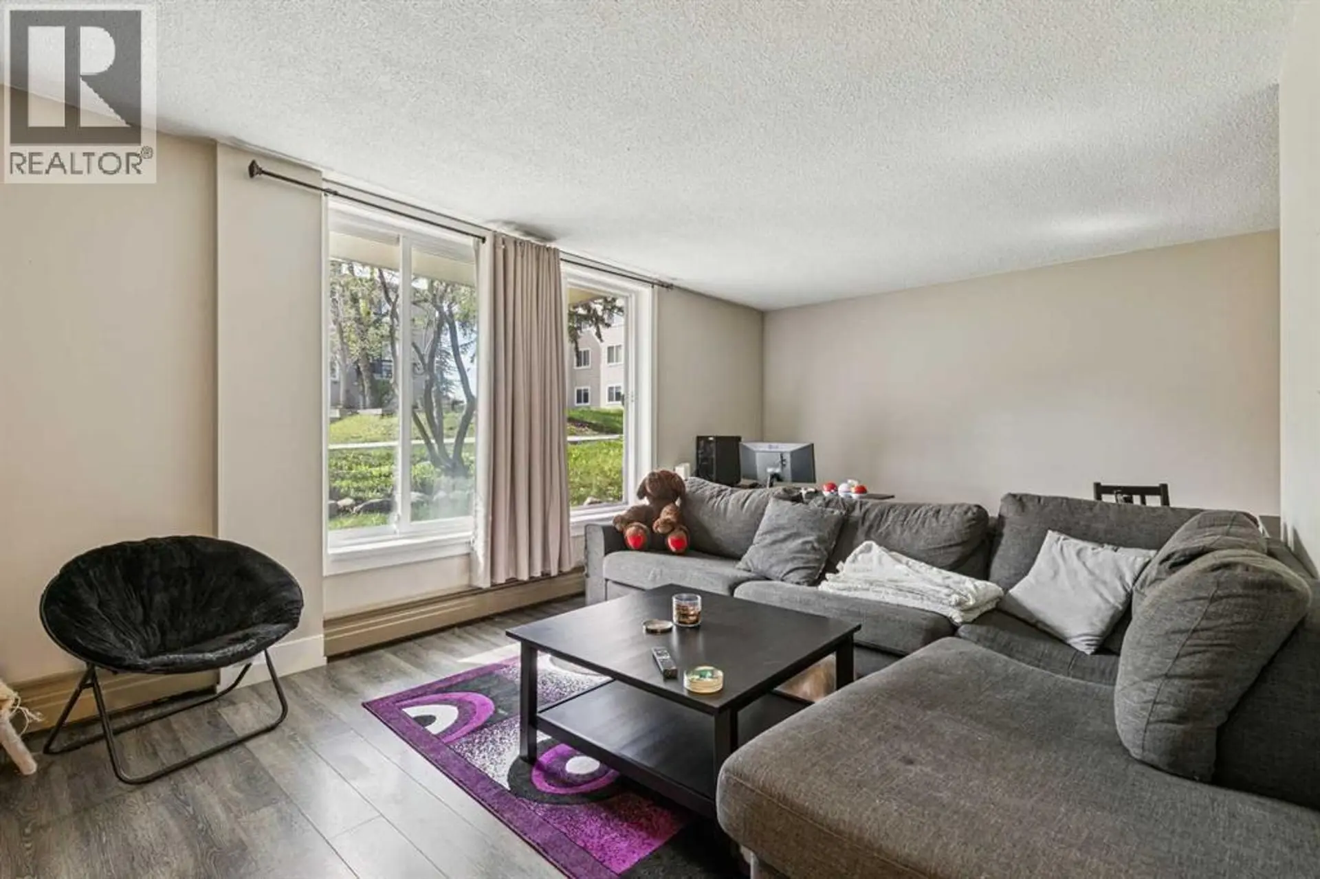 #208 315 Heritage Drive SE - Image 2