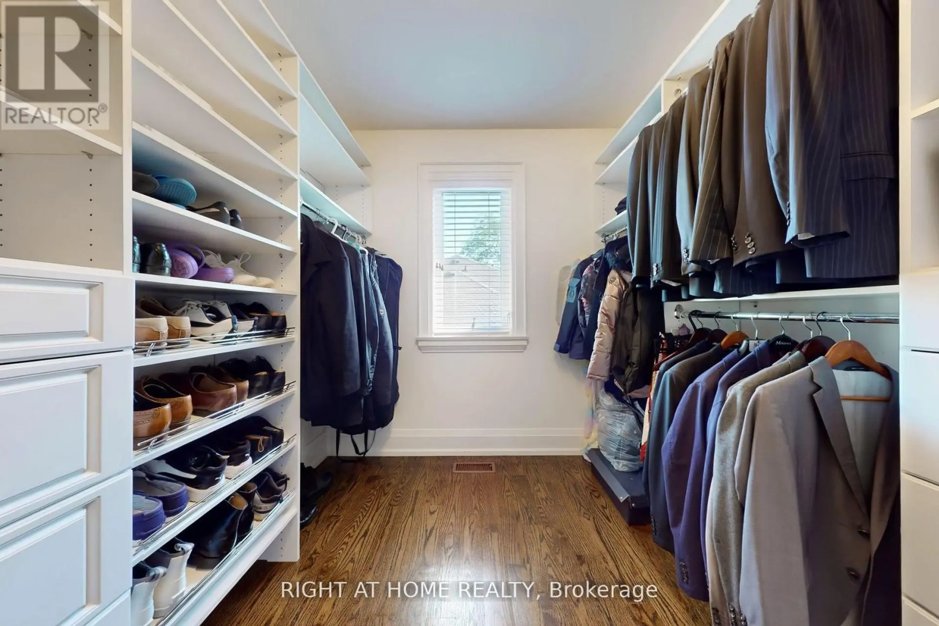 490 ORCHARD DRIVE - Image 11
