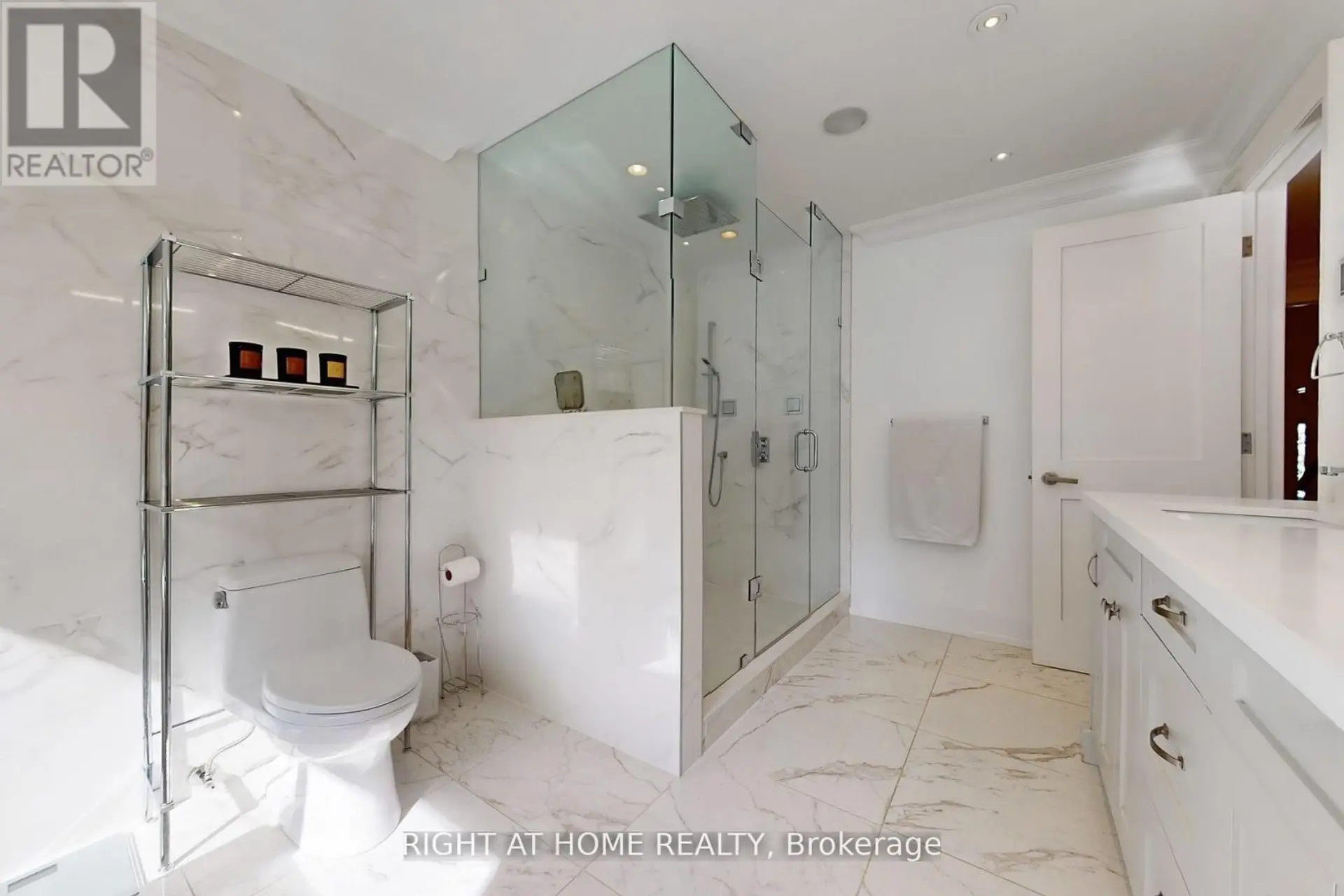 490 ORCHARD DRIVE - Image 13