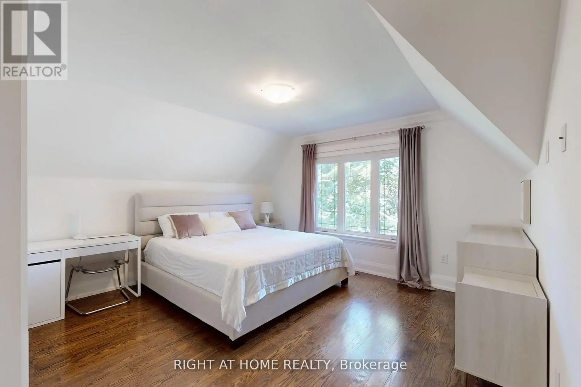 490 ORCHARD DRIVE - Image 16