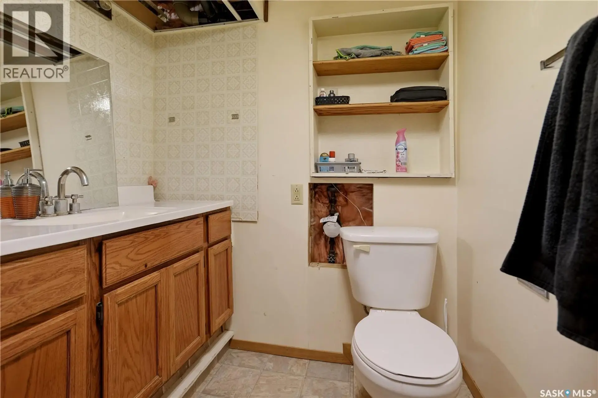2106 101st CRESCENT - Image 16