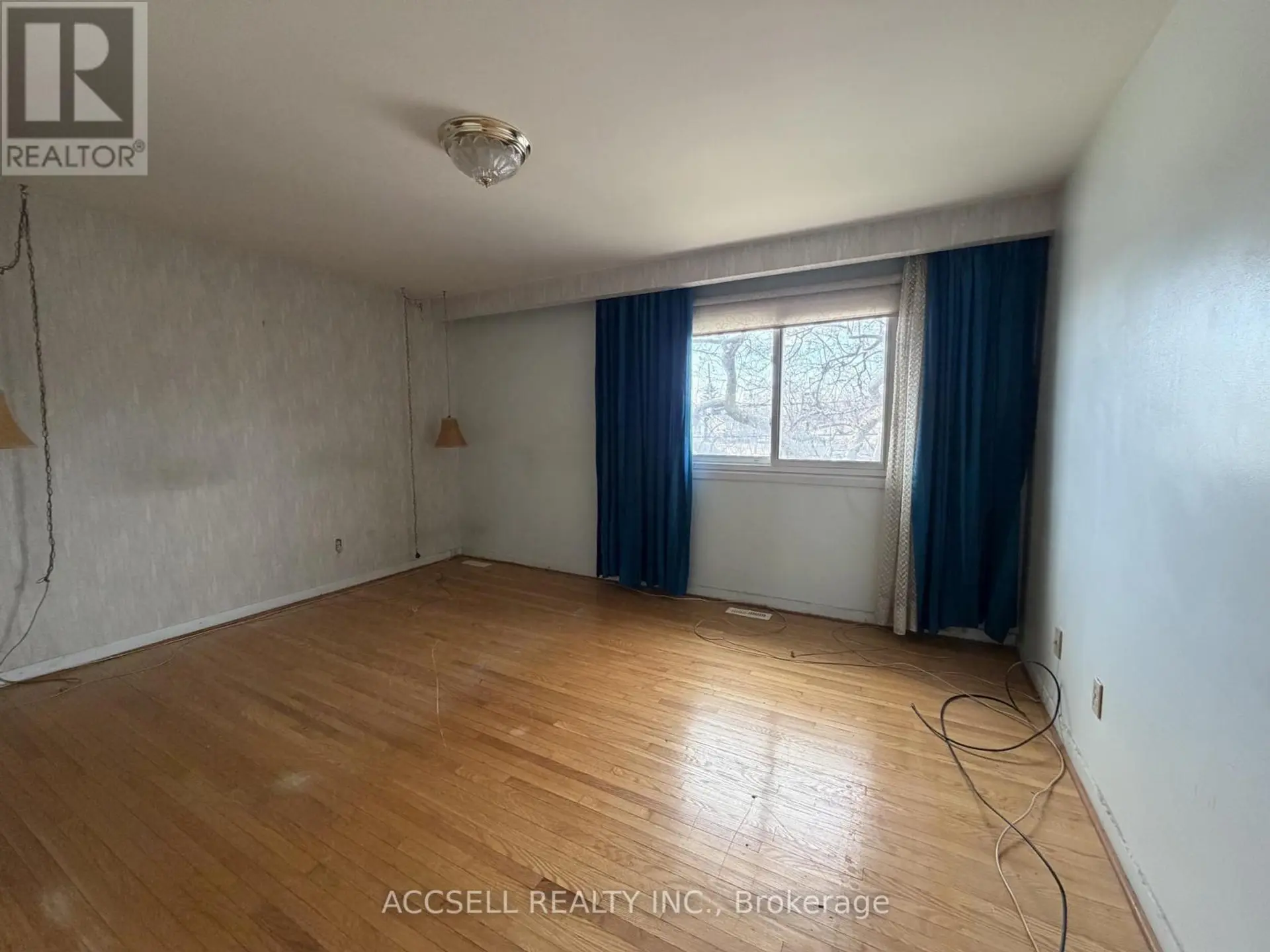 135 MOUNTAINVIEW ROAD S - Image 10