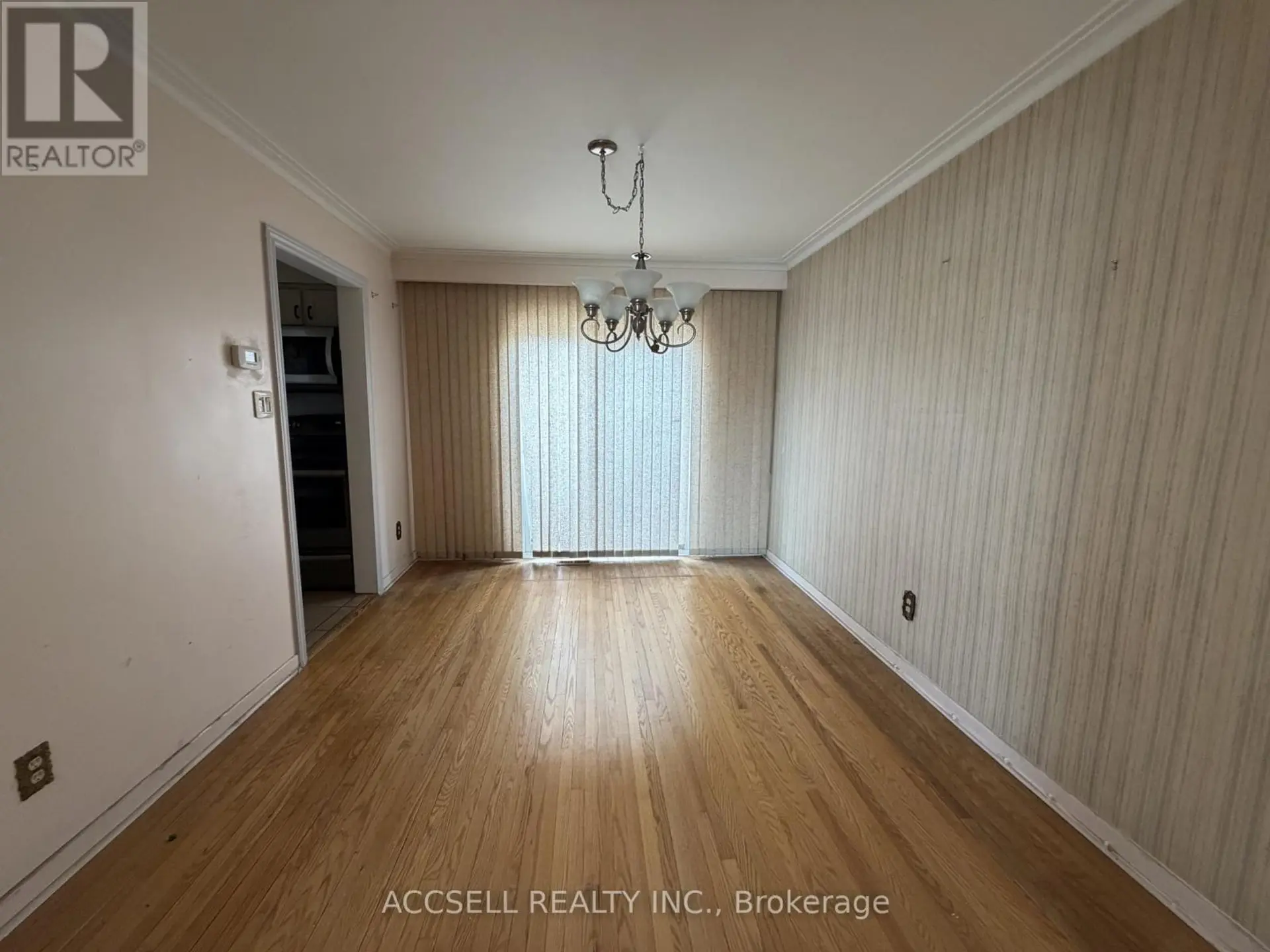135 MOUNTAINVIEW ROAD S - Image 5