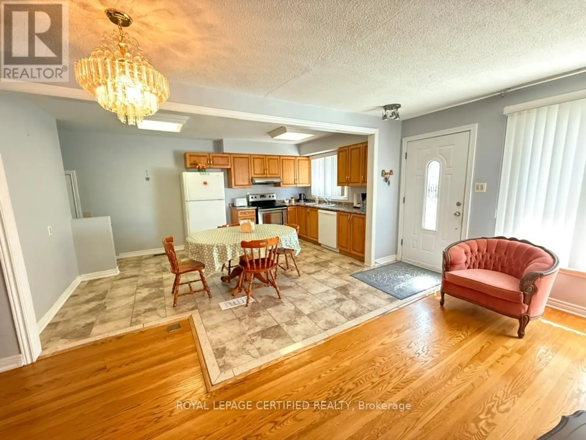 36 WATSON CRESCENT - Image 3