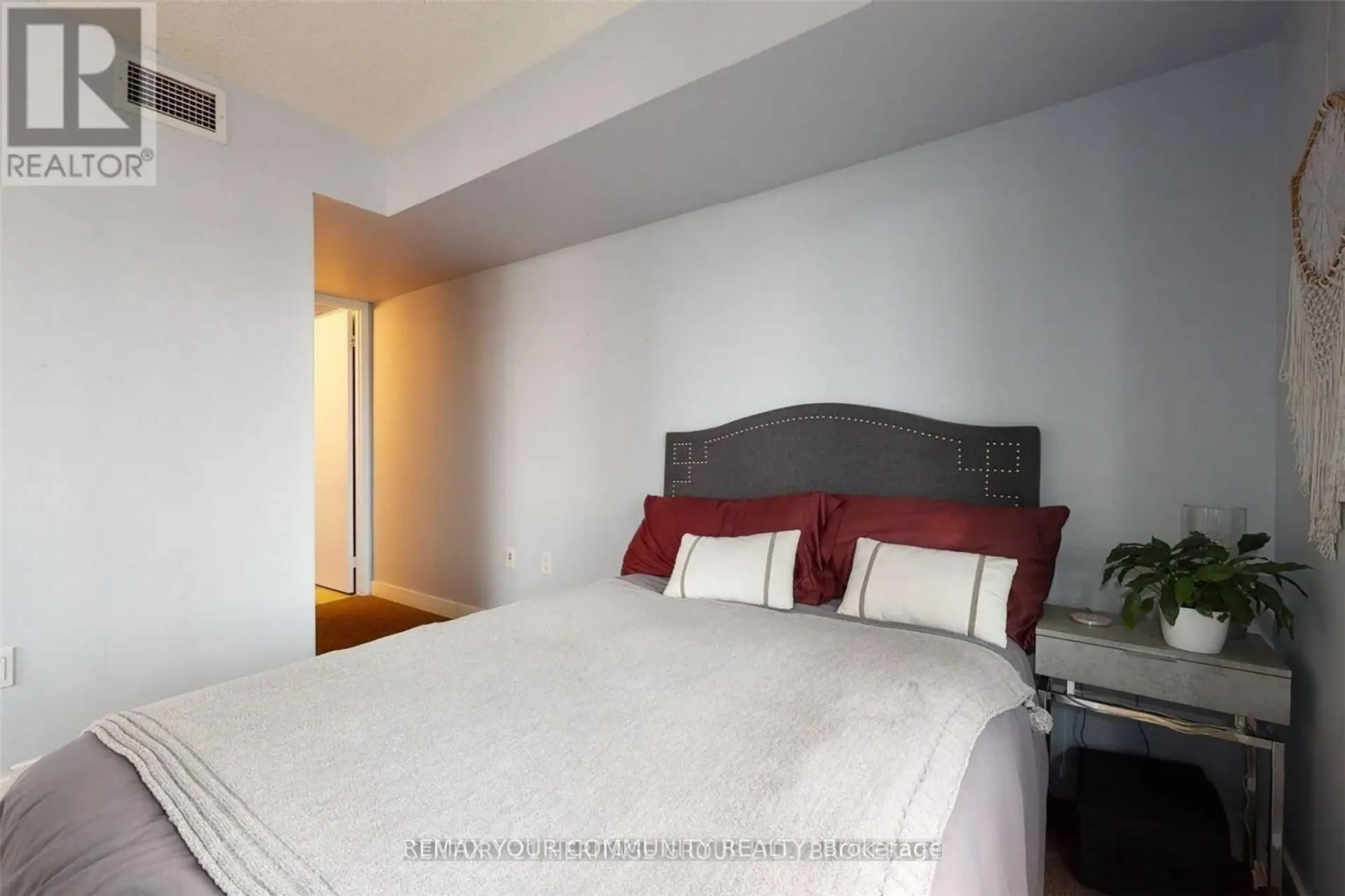 #919 4K SPADINA AVENUE - Image 18