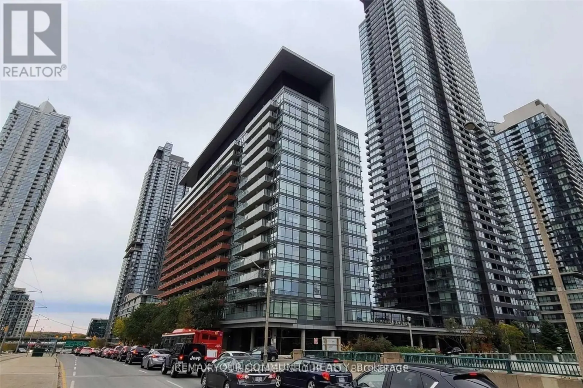 #919 4K SPADINA AVENUE - Image 2