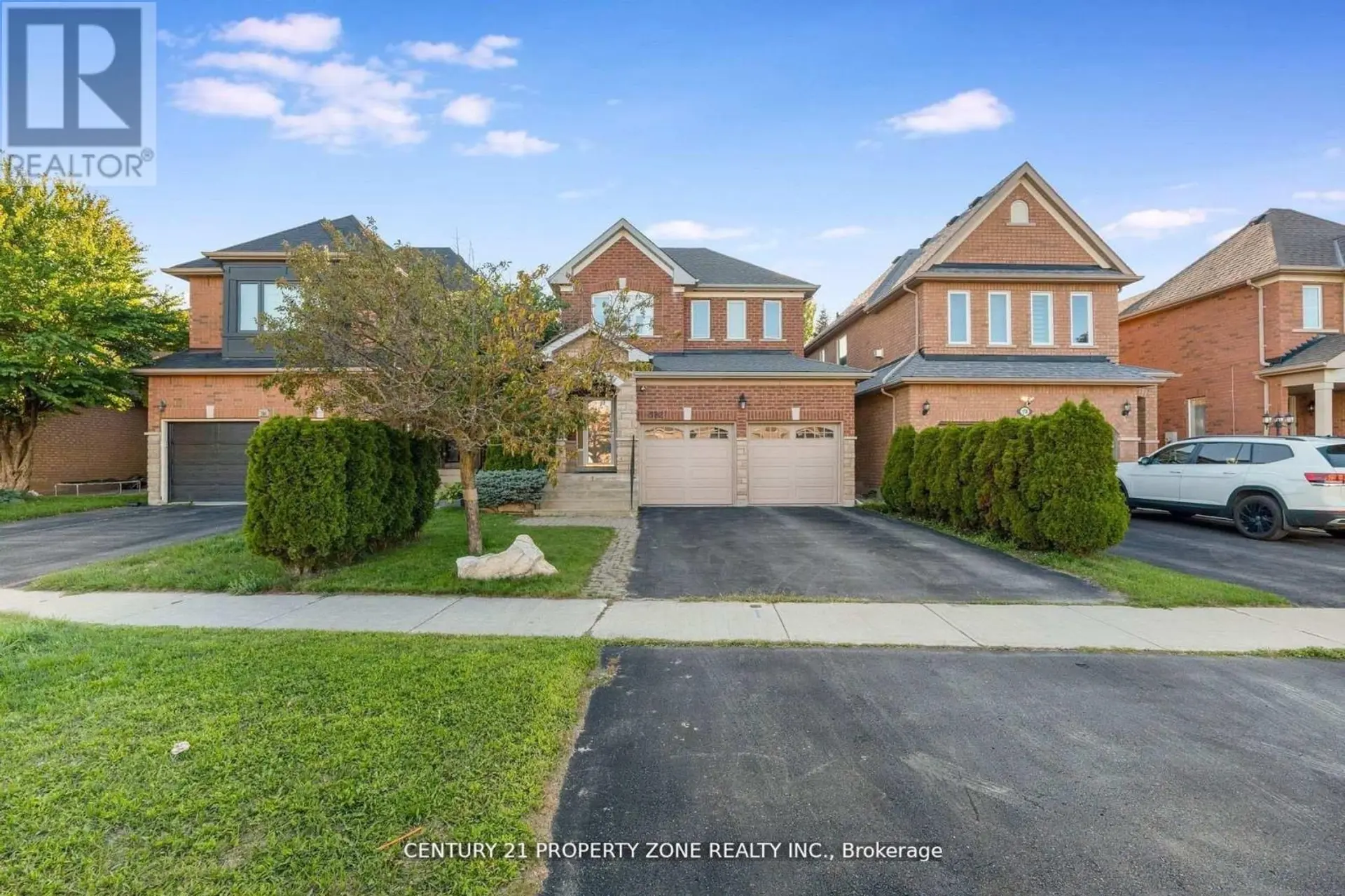 582 PLANTATION GATE - Image 1
