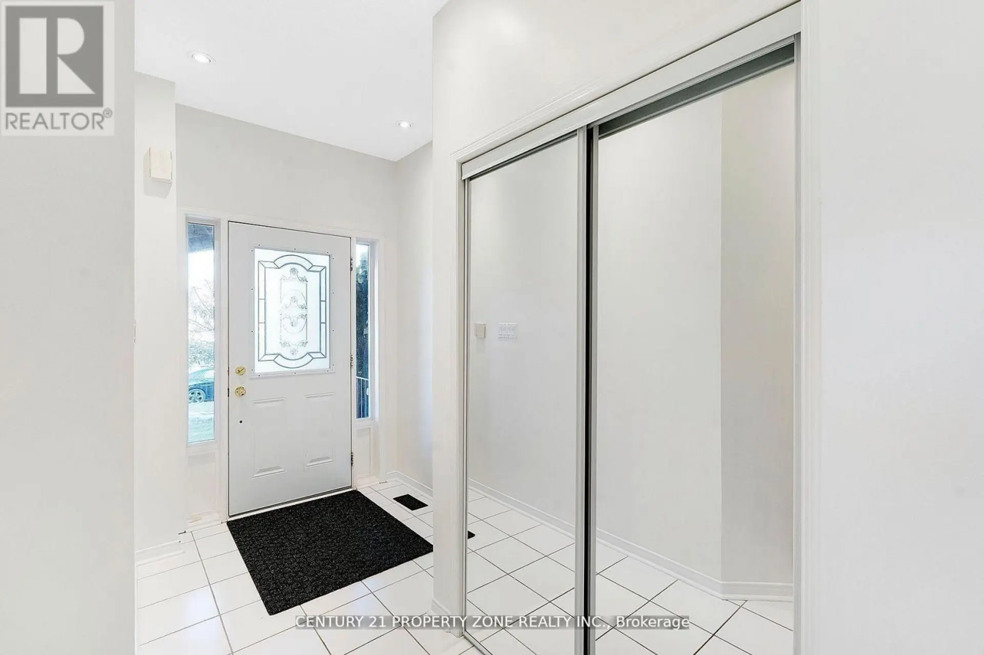 582 PLANTATION GATE - Image 4