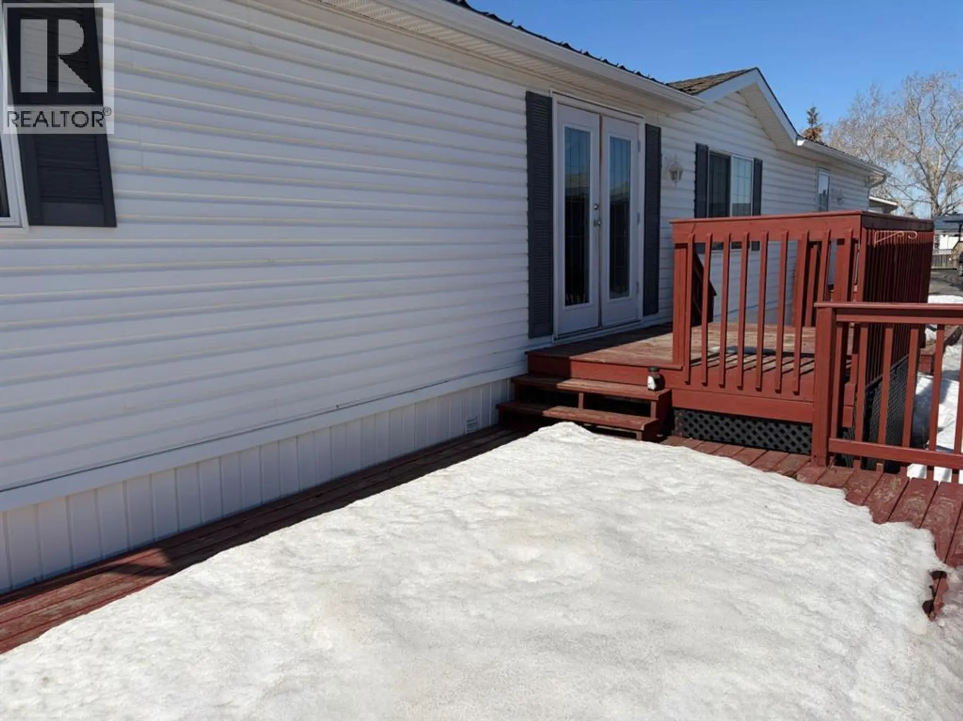 300 Grandview Crescent - Image 17