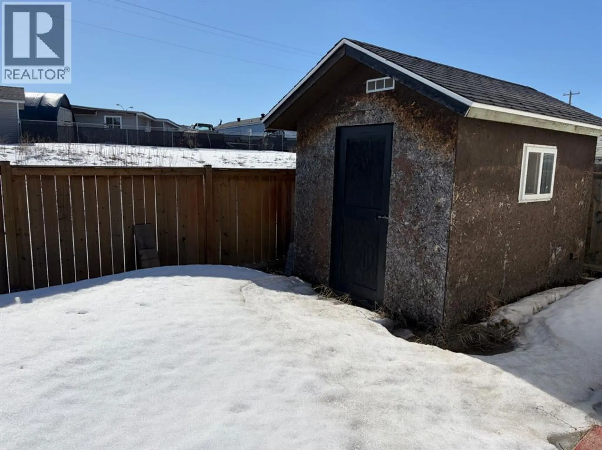 300 Grandview Crescent - Image 16