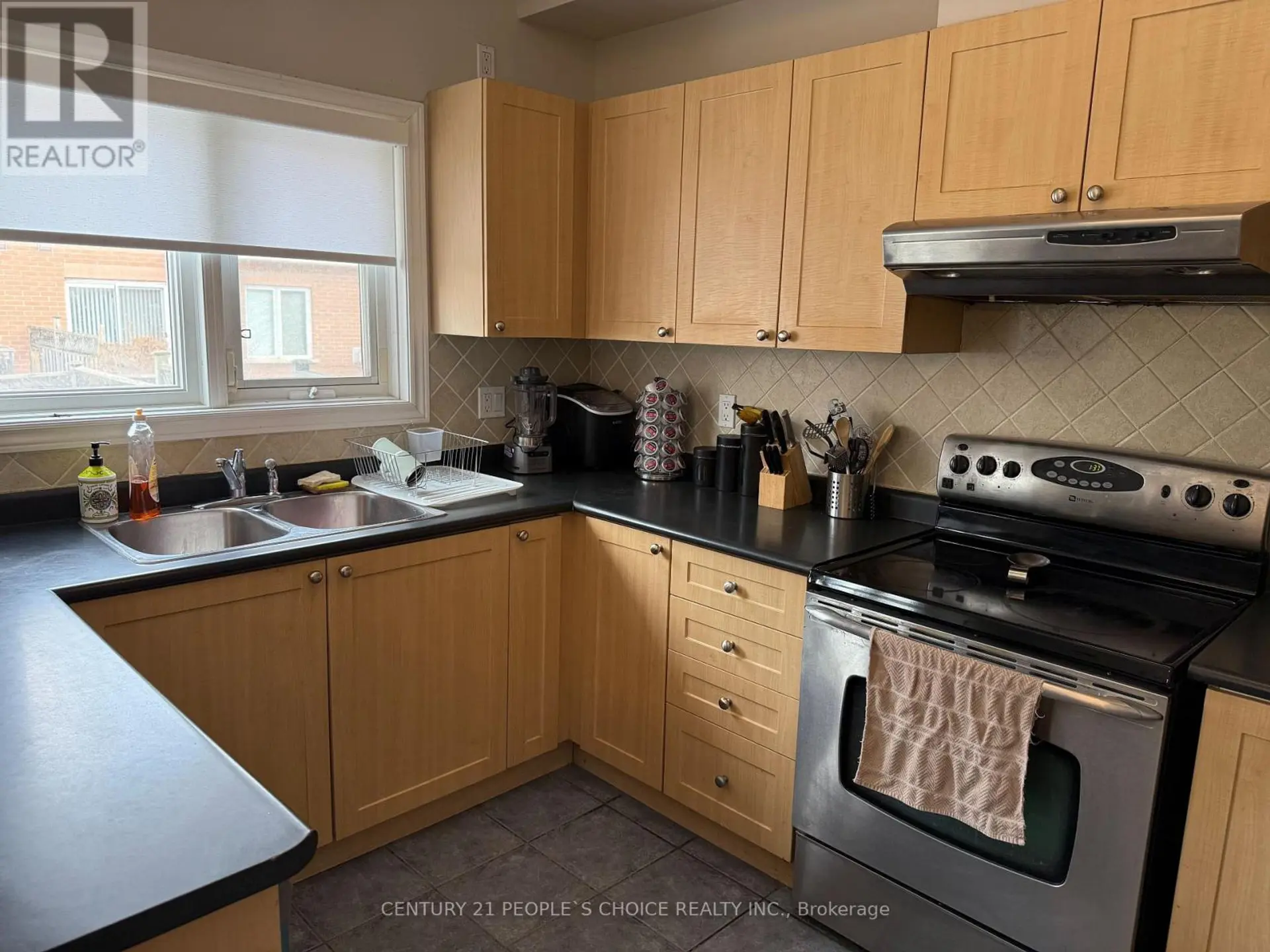 76 DANIEL REAMAN CRESCENT NW - Image 5
