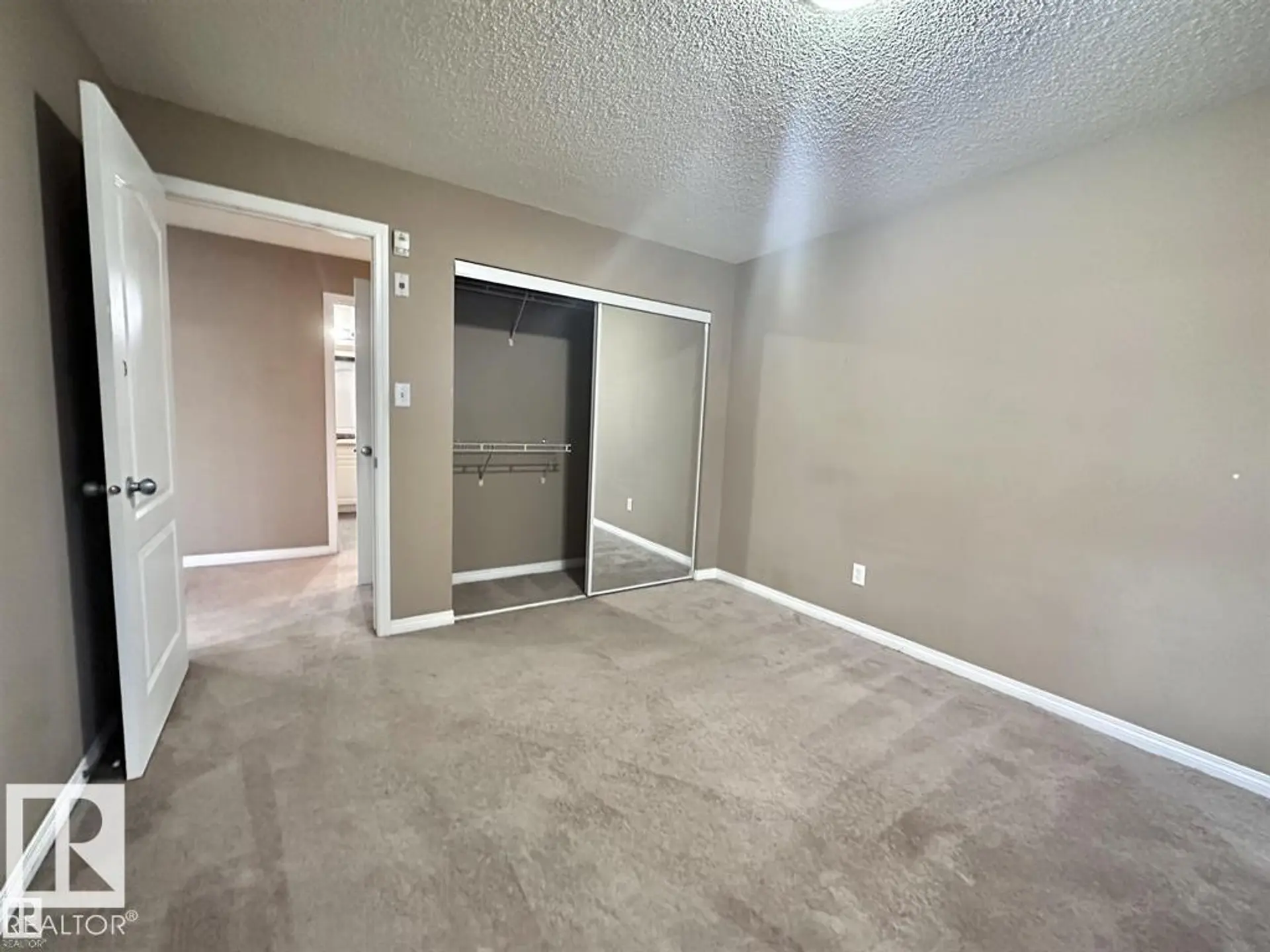 #115 3425 19 ST NW - Image 10