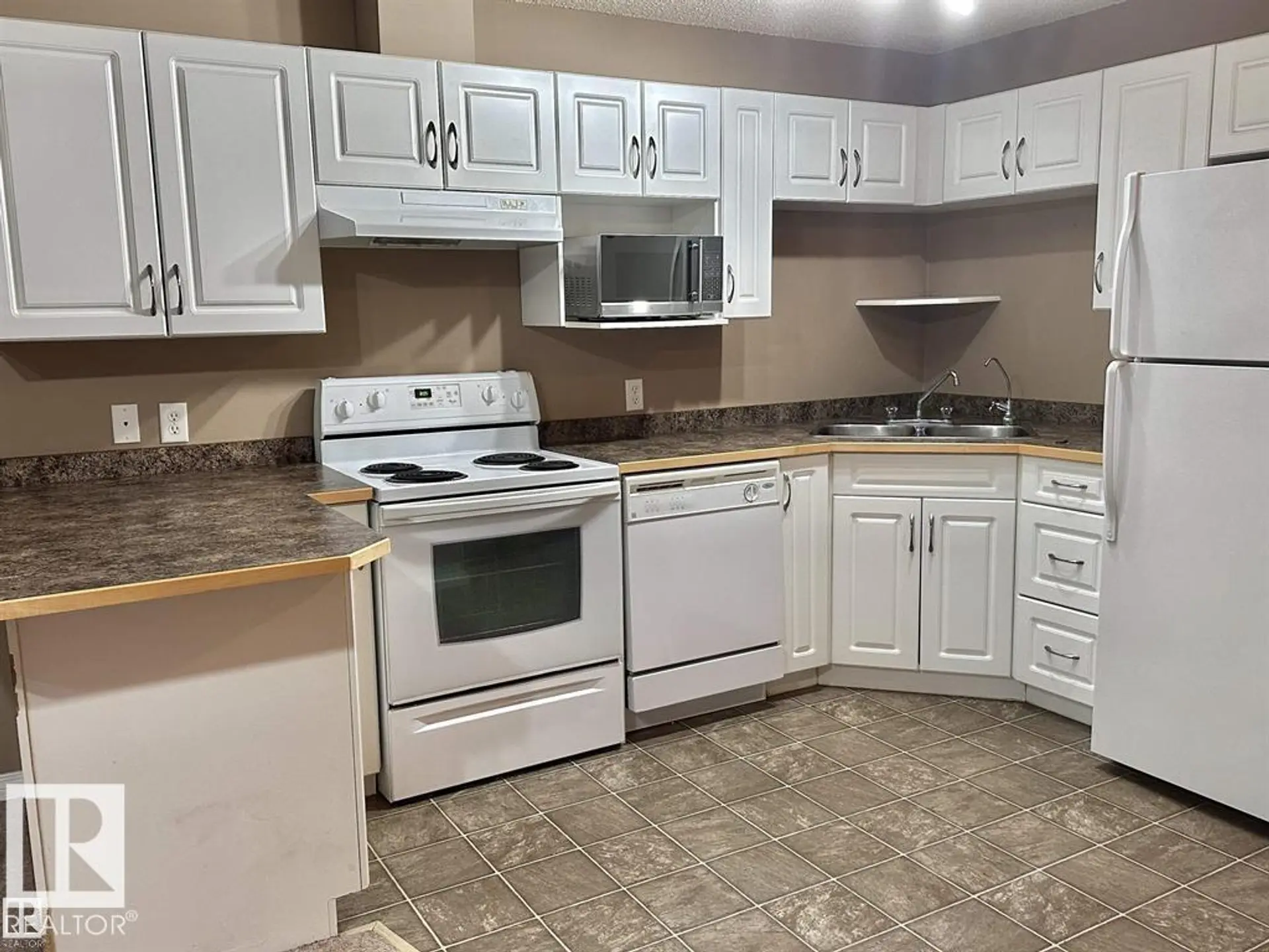 #115 3425 19 ST NW - Image 4