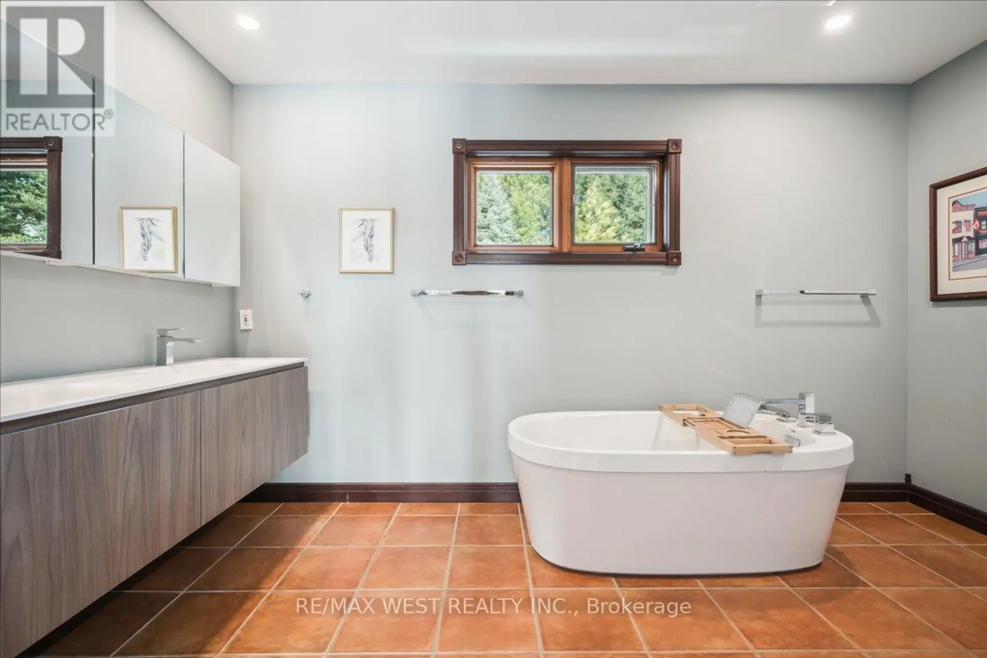 331 MOUNTSBERG ROAD - Image 10