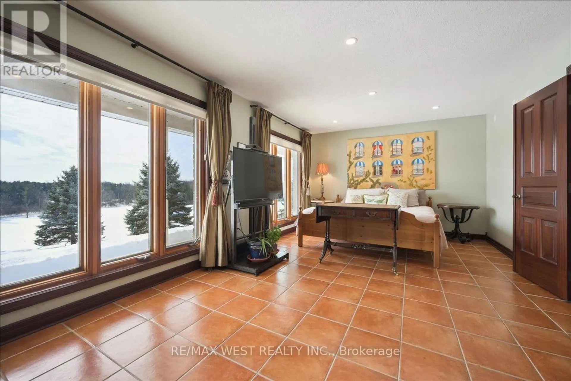 331 MOUNTSBERG ROAD - Image 11