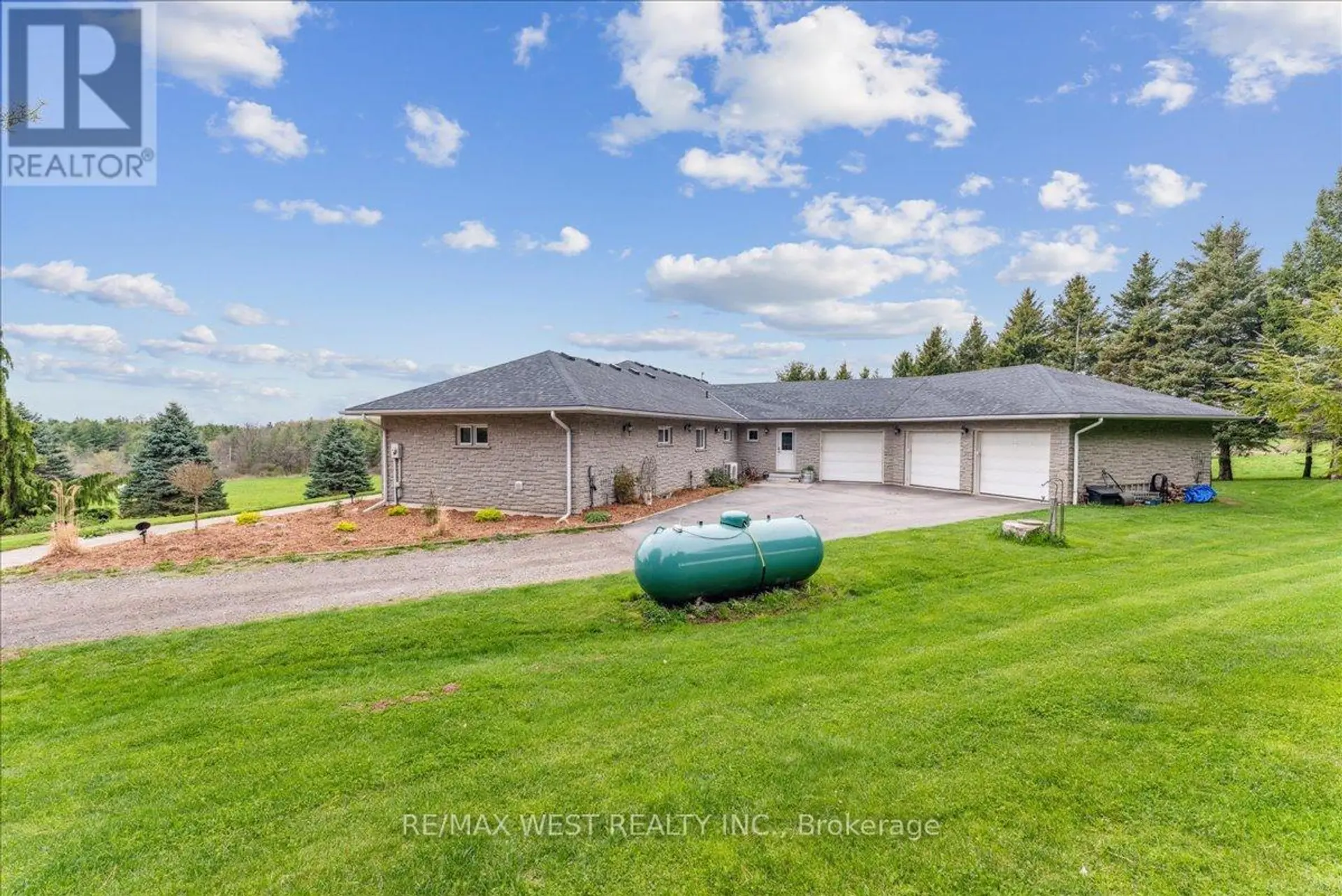 331 MOUNTSBERG ROAD - Image 14