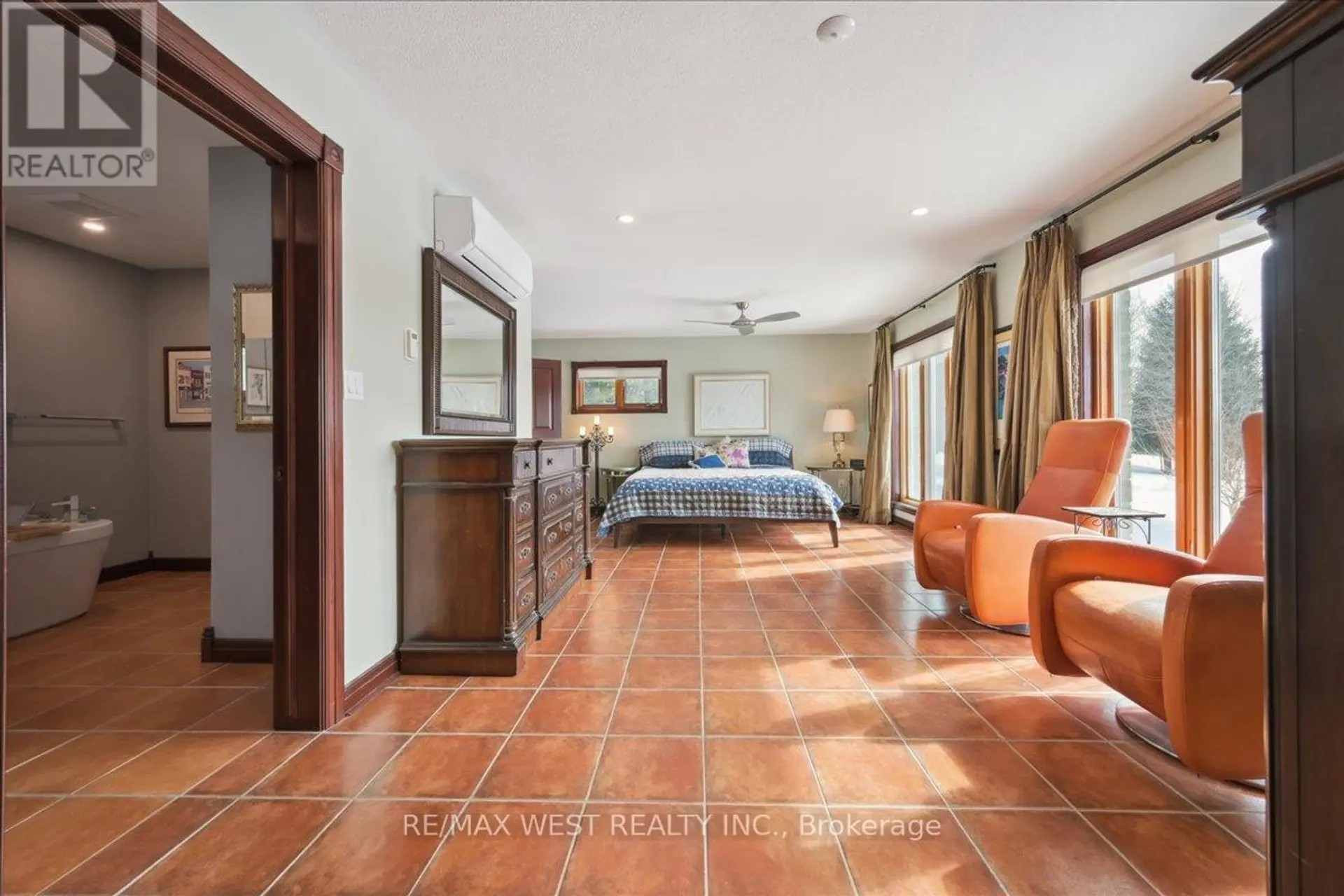331 MOUNTSBERG ROAD - Image 9