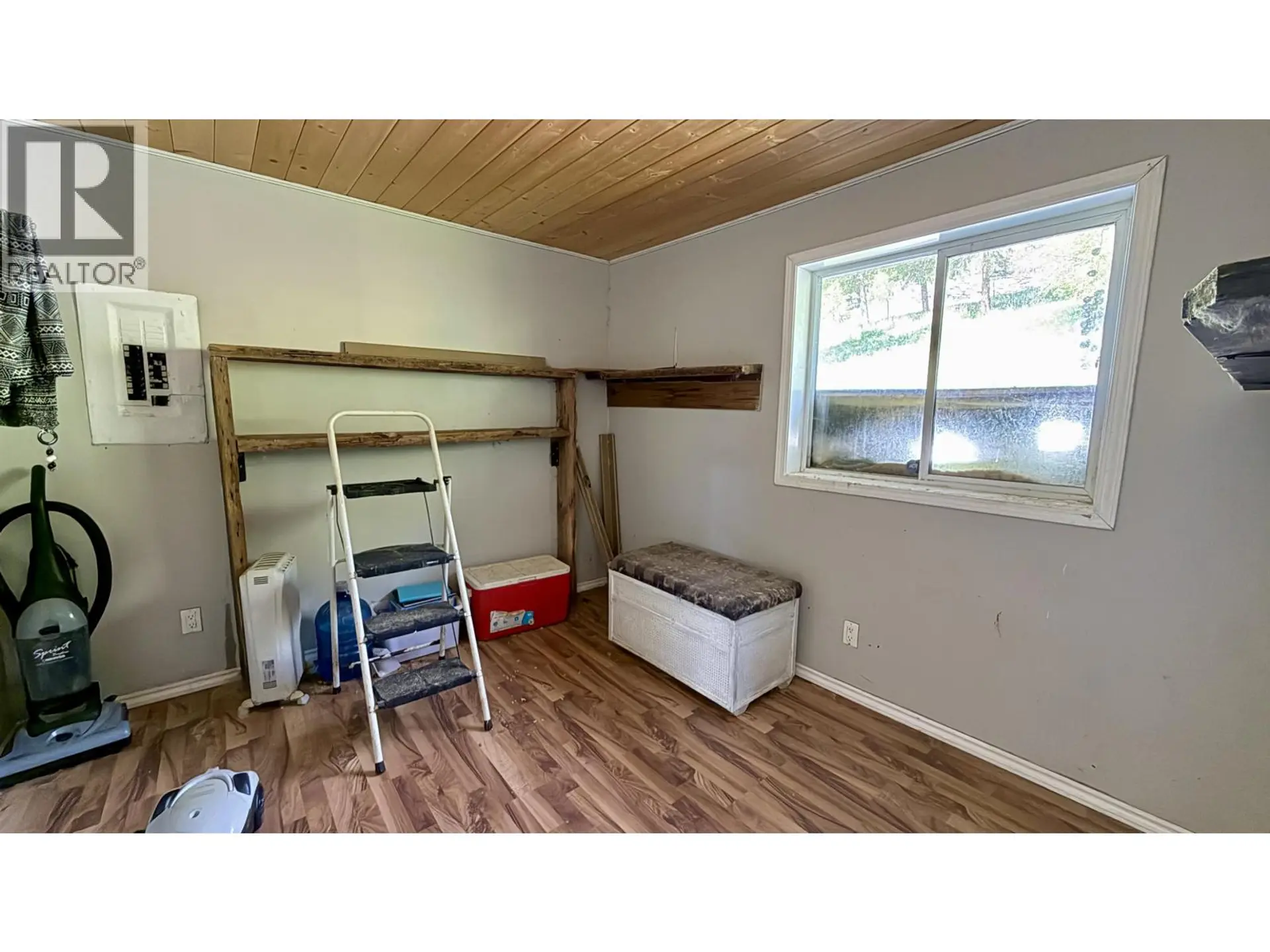 7573 RESORT ROAD - Image 5