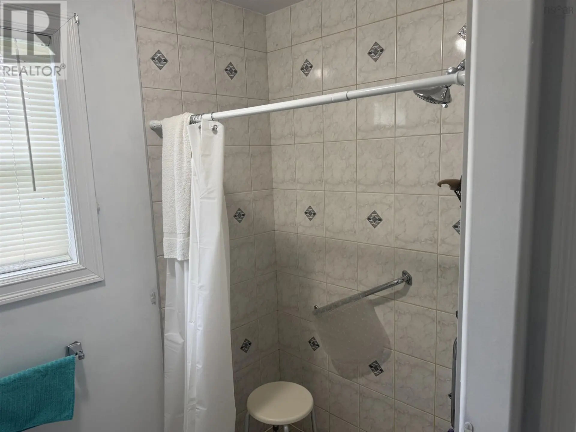427 Twelfth Street - Image 17