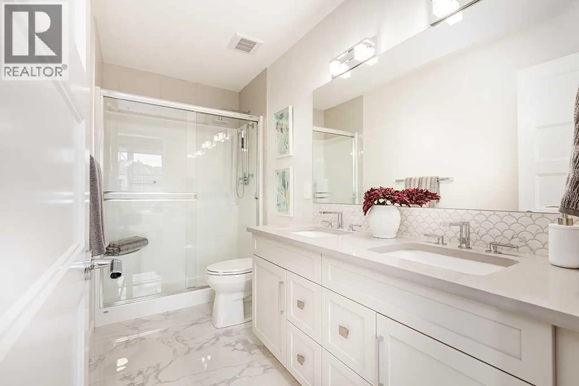 #1301 110 Greenbriar Place NW - Image 4