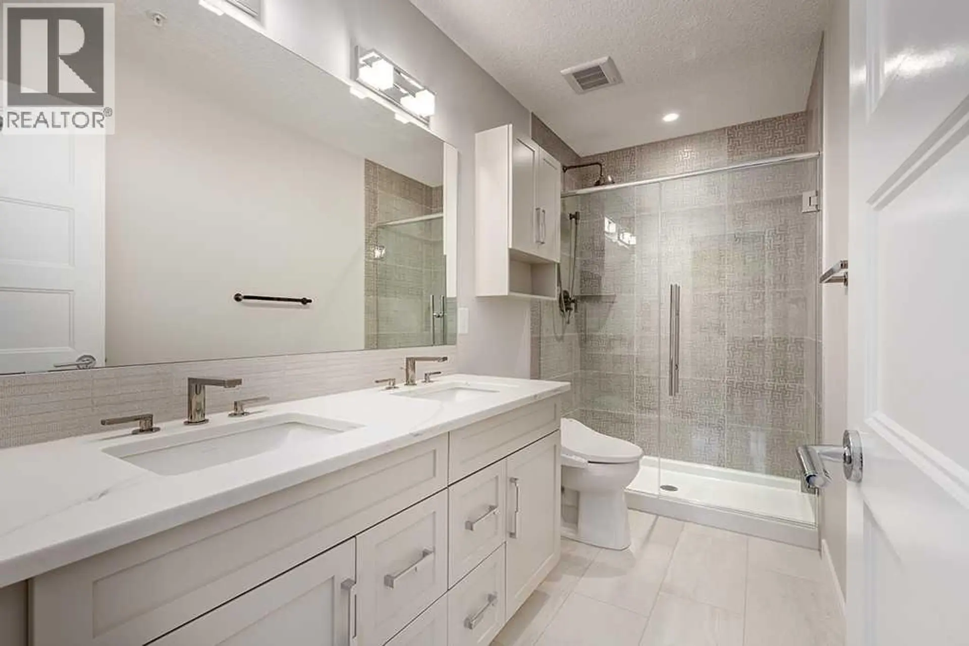 #1301 110 Greenbriar Place NW - Image 6