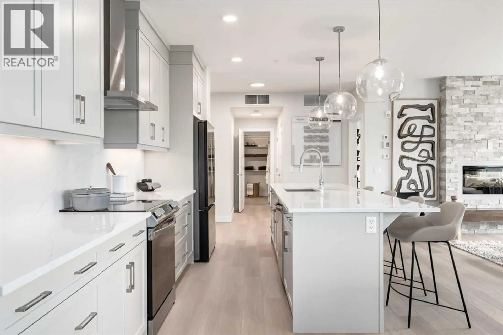 #1307 110 Greenbriar Place NW - Image 3