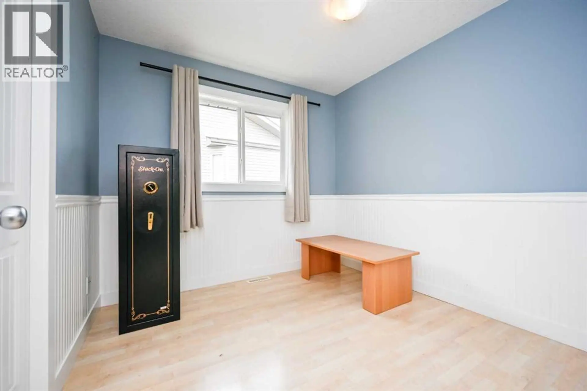 8821 113 Avenue - Image 12