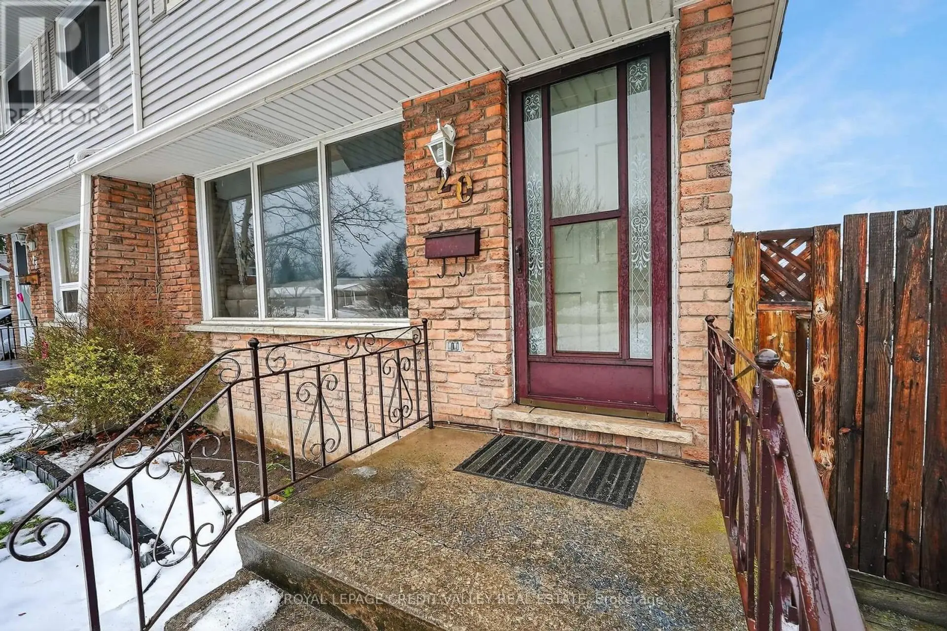 20 NOTTINGHAM COURT - Image 17