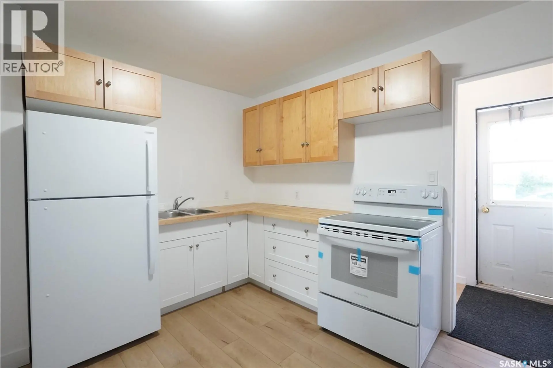 100 Broadway AVENUE - Image 3