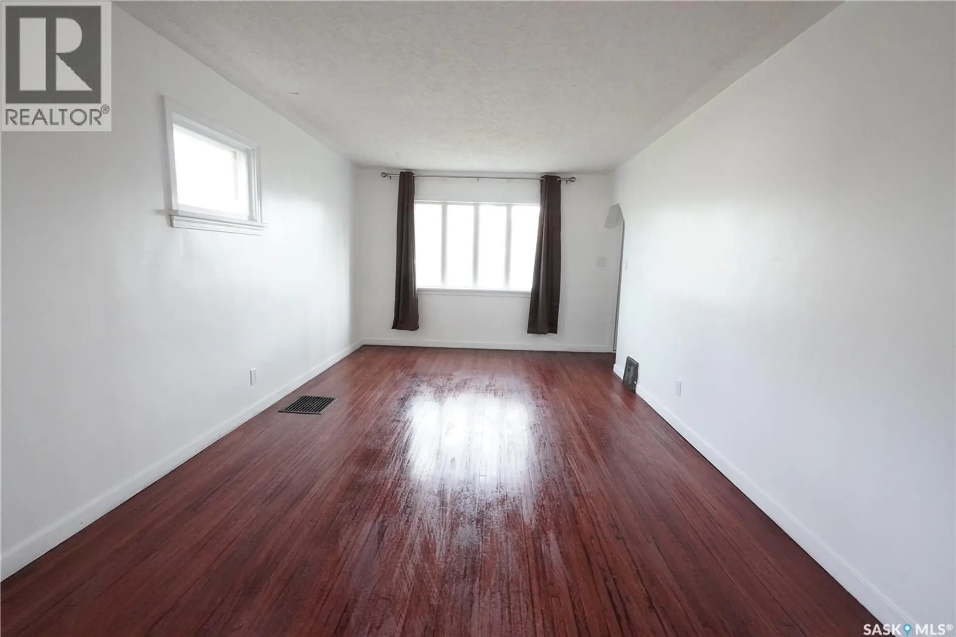 100 Broadway AVENUE - Image 6