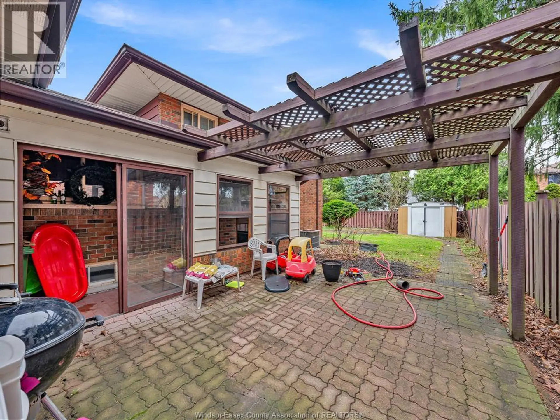 2880 ST. CLAIR AVENUE - Image 11