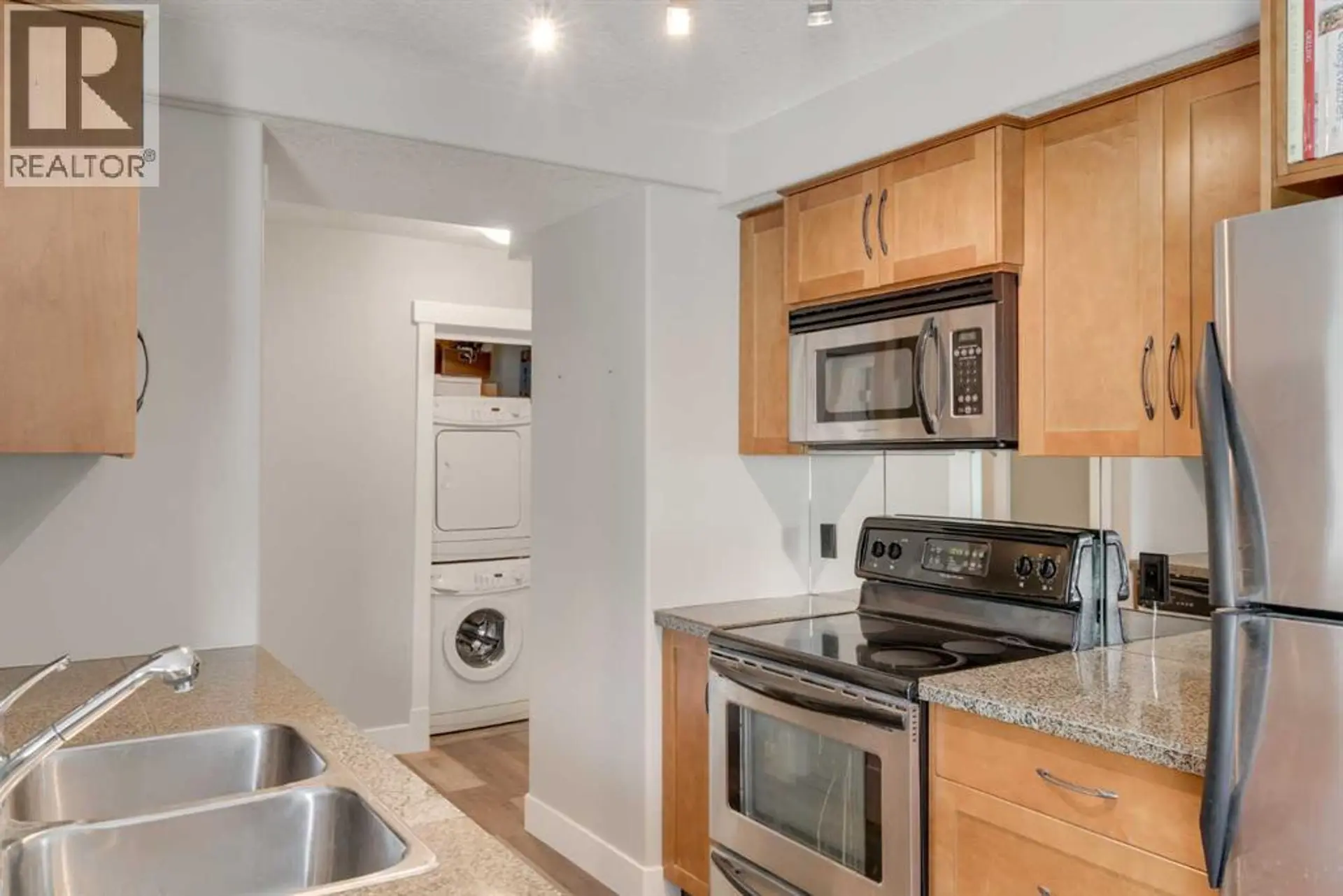 #101 355 5 Avenue NE - Image 7