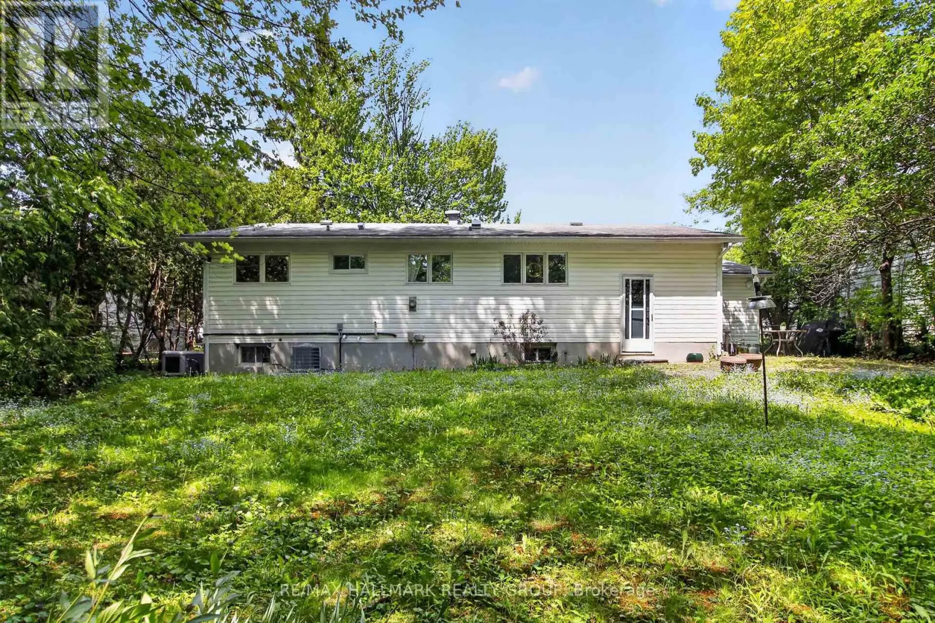 41 PARKMOUNT CRESCENT - Image 11