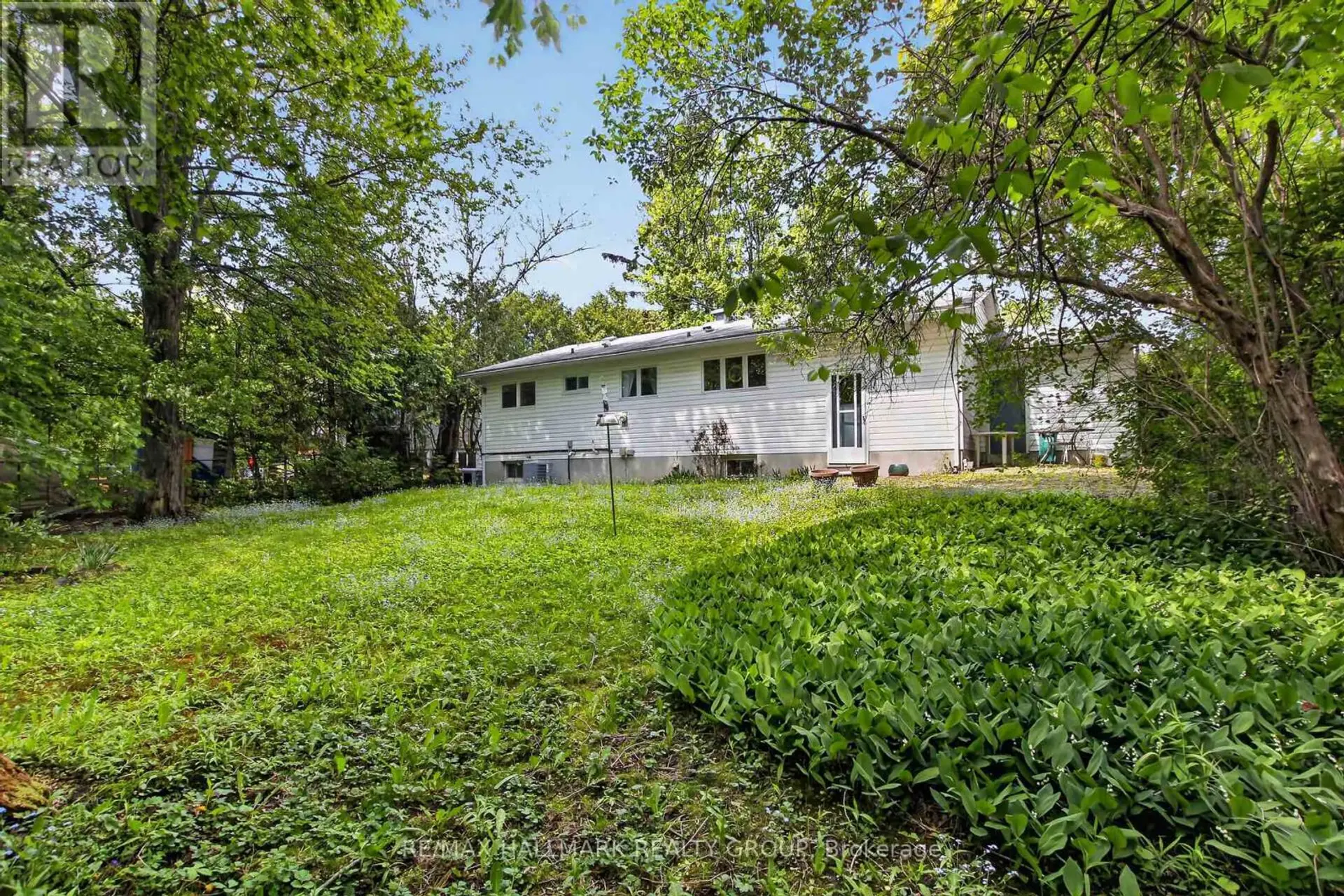 41 PARKMOUNT CRESCENT - Image 12