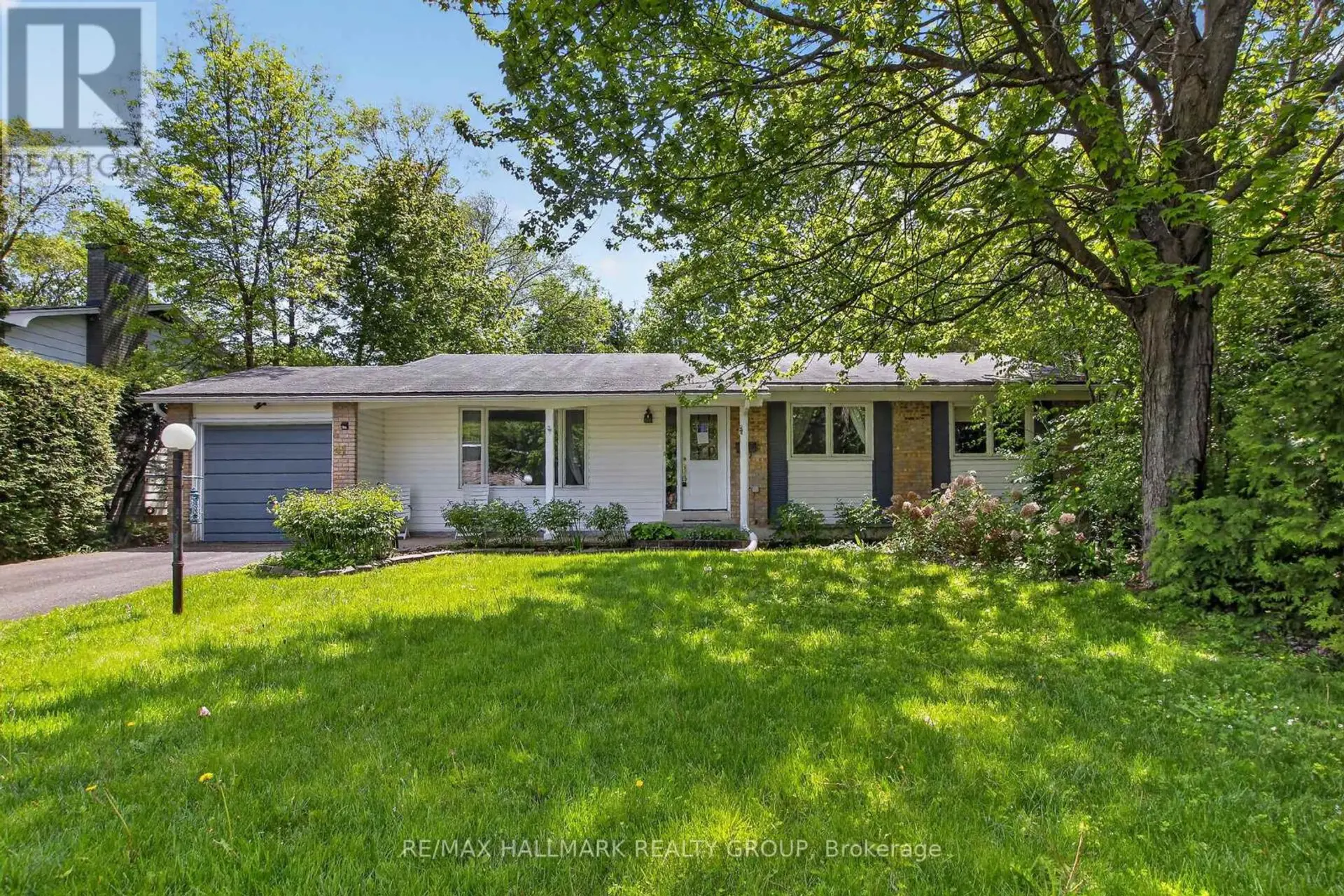 41 PARKMOUNT CRESCENT - Image 3