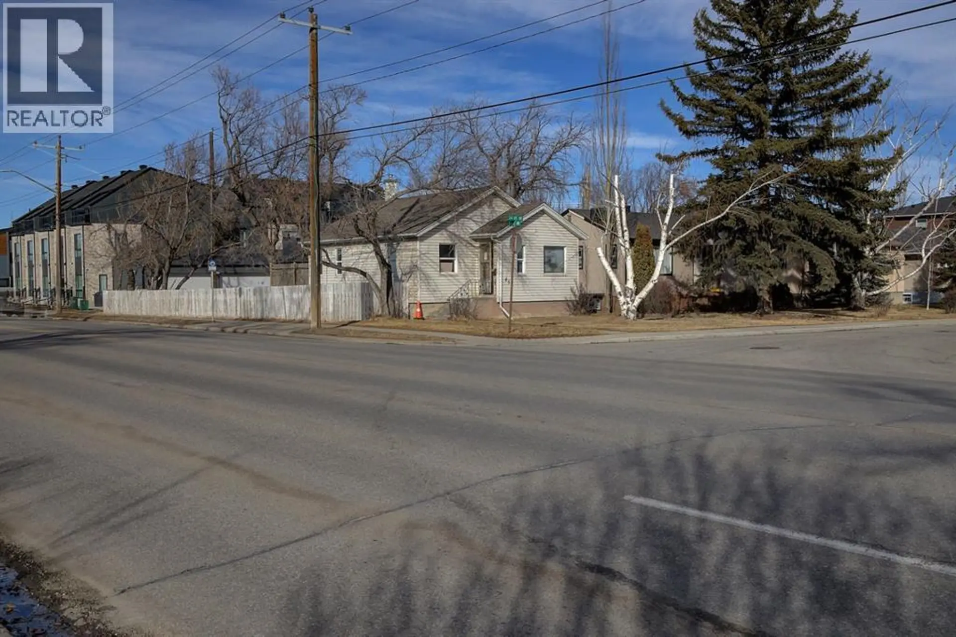 458 34 Avenue NW - Image 1