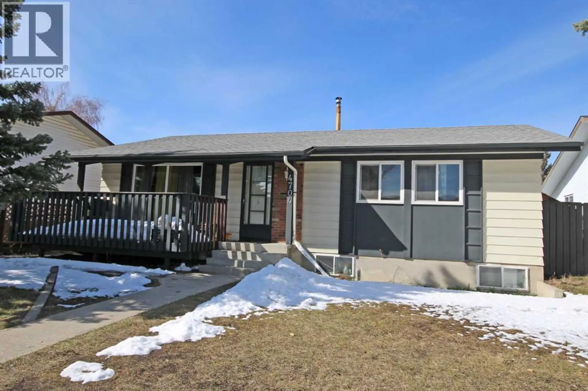 4704 31 Avenue NE - Image 1