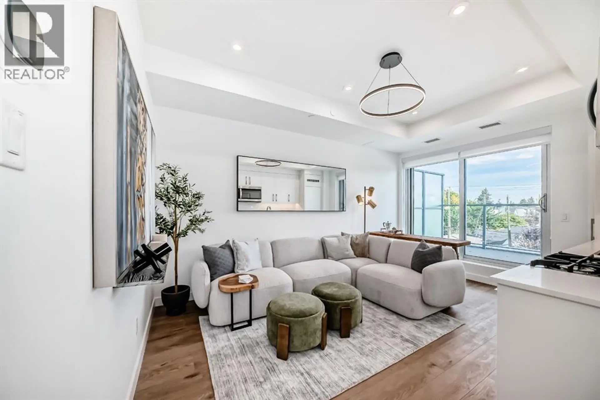 #236 110 18A Street NW - Image 2