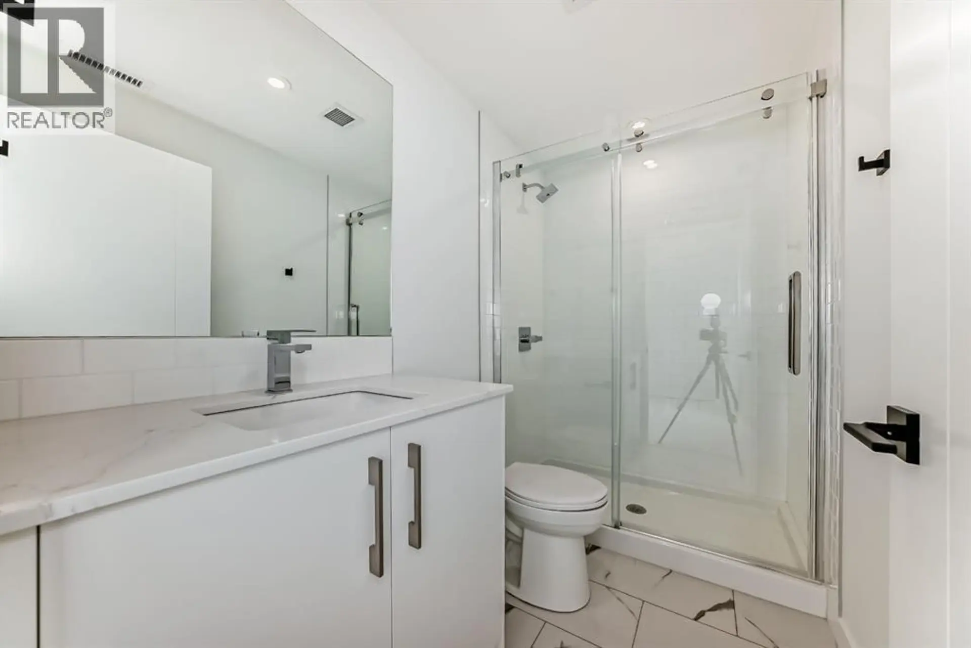 #260 110 18A Street NW - Image 10