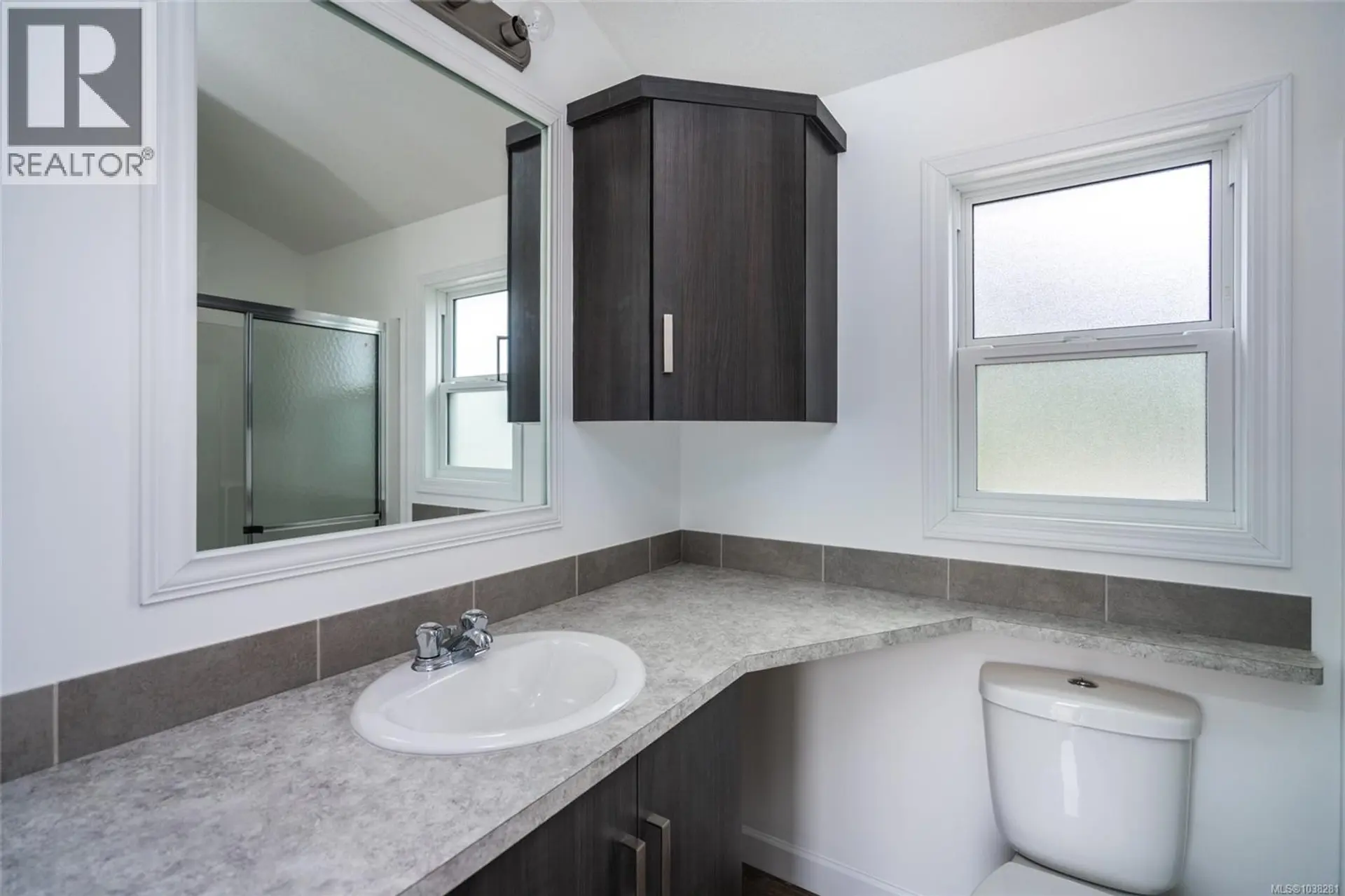 #9 731 Marine Dr - Image 13