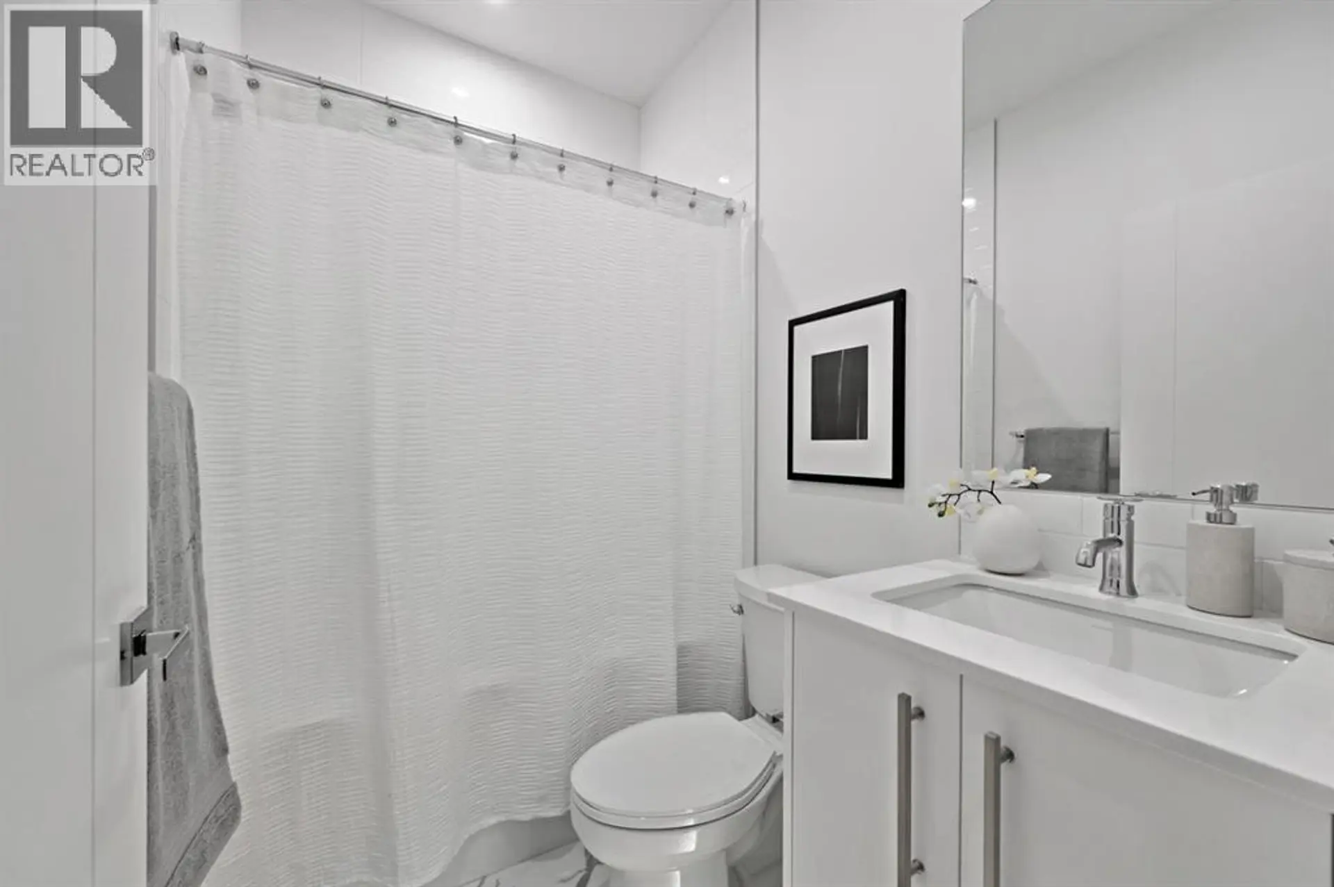 #516 310 15 Avenue SW - Image 14