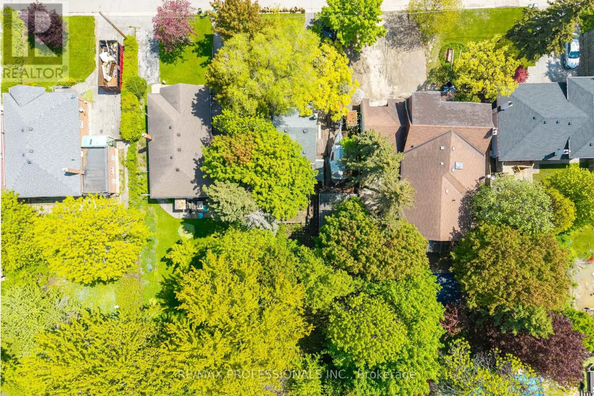 4 ELTON CRESCENT - Image 3