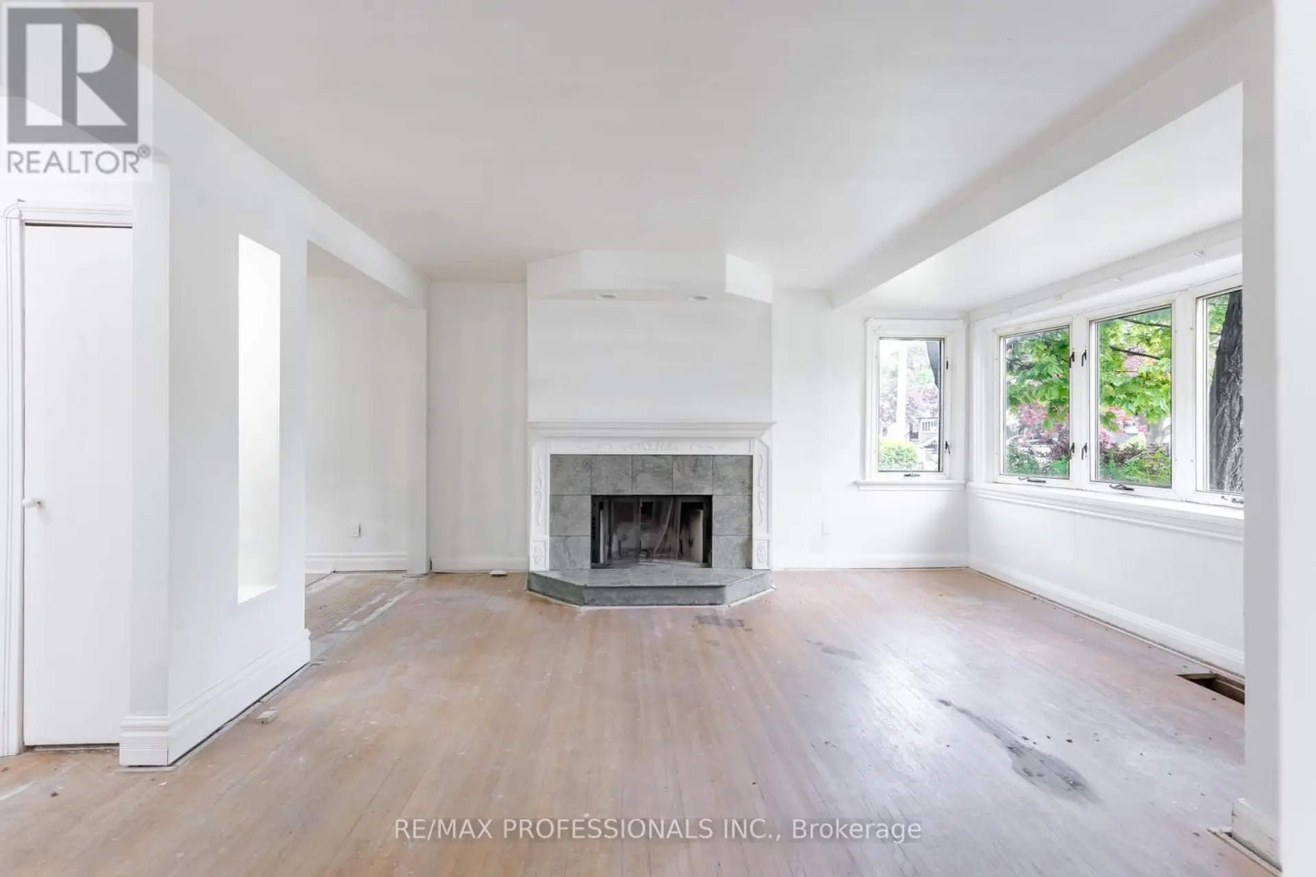 4 ELTON CRESCENT - Image 7