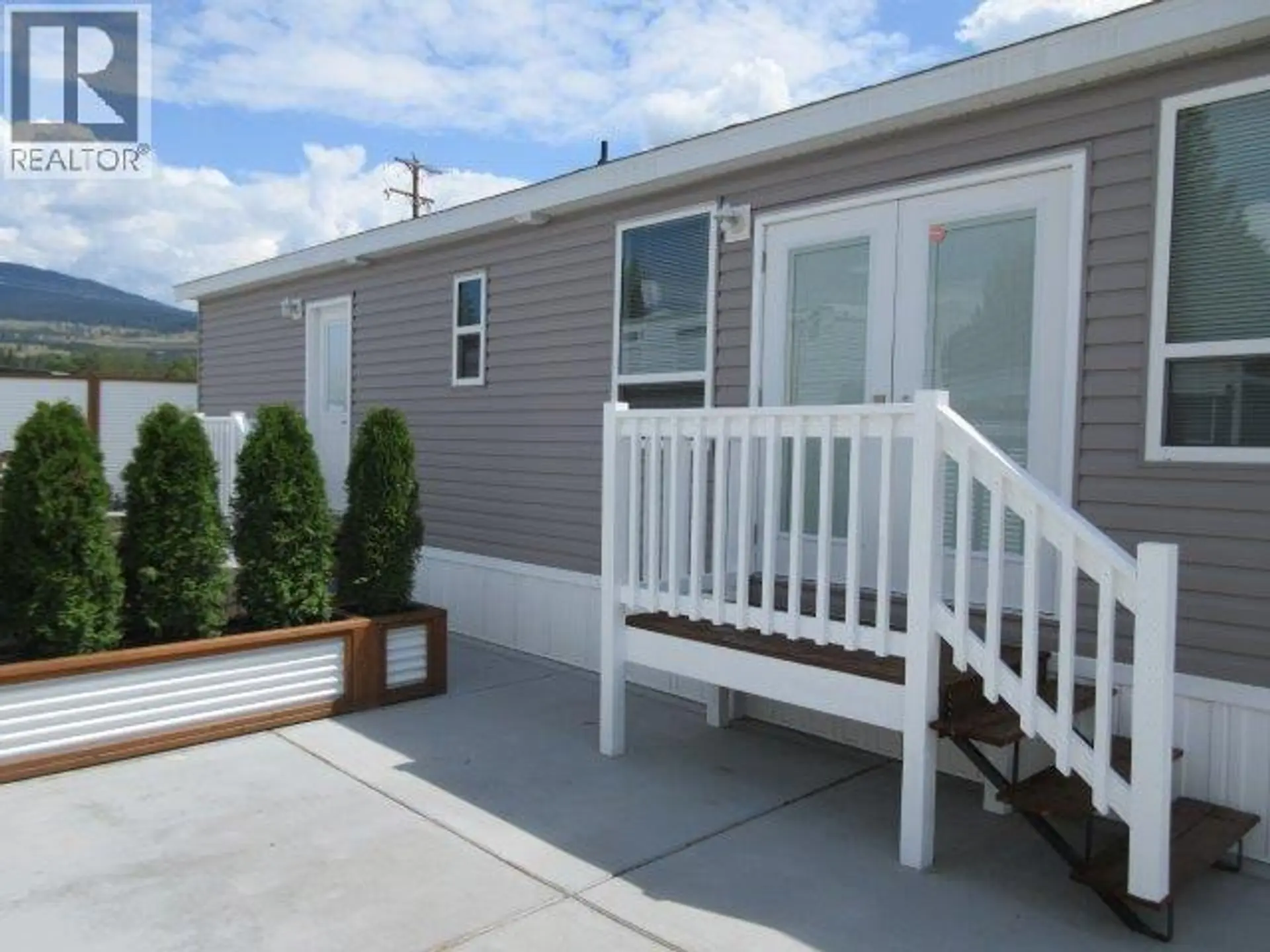 #130 415 Commonwealth Road - Image 2