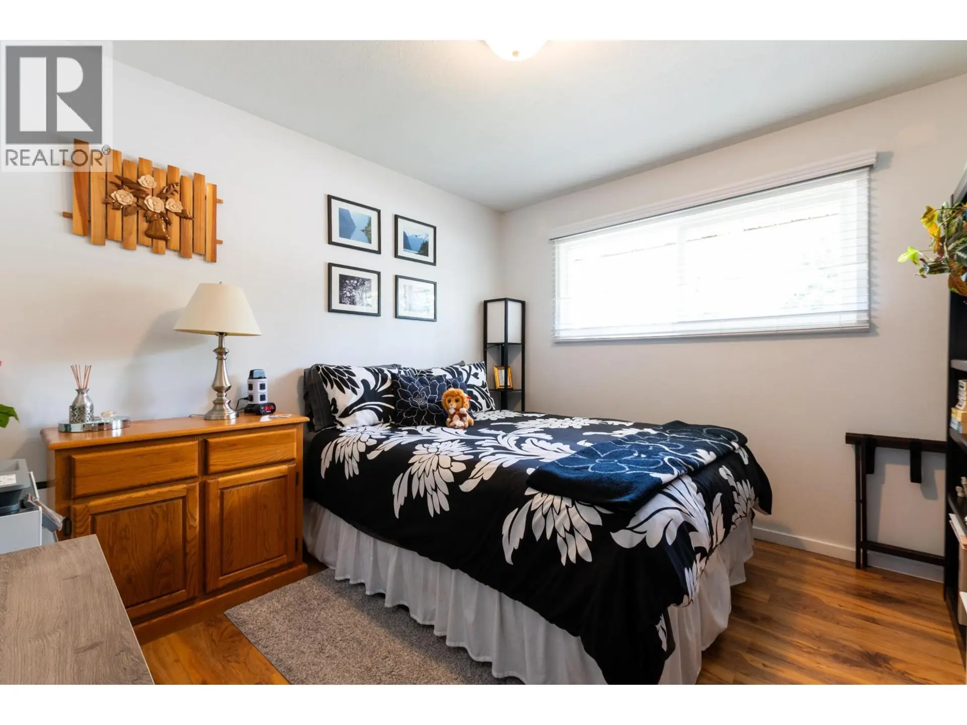 3091 SPRUCE STREET - Image 10