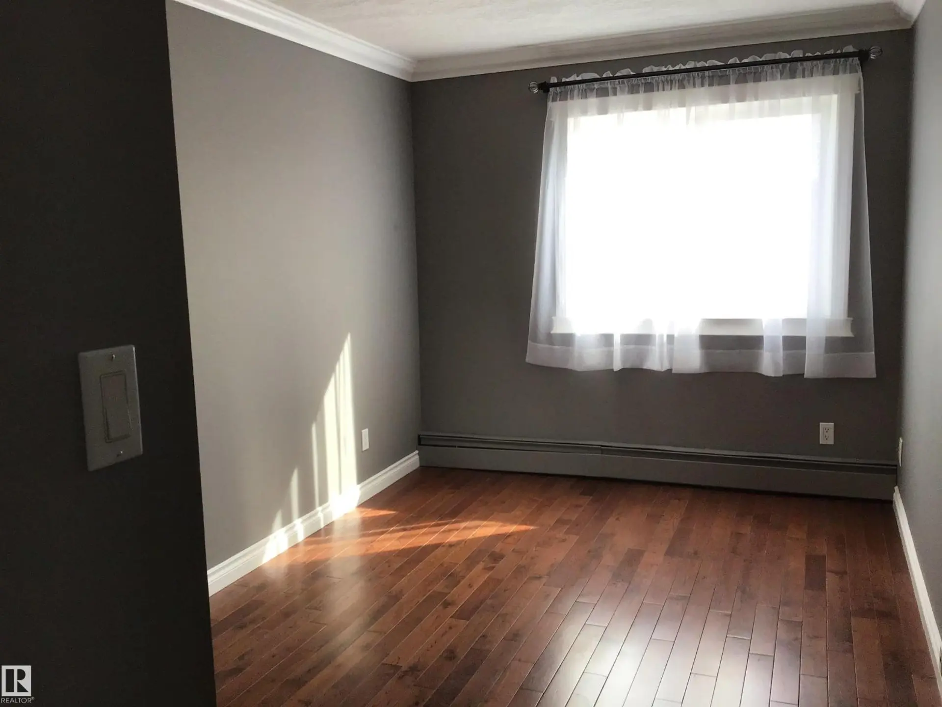 #402 10625 83 AV NW - Image 7
