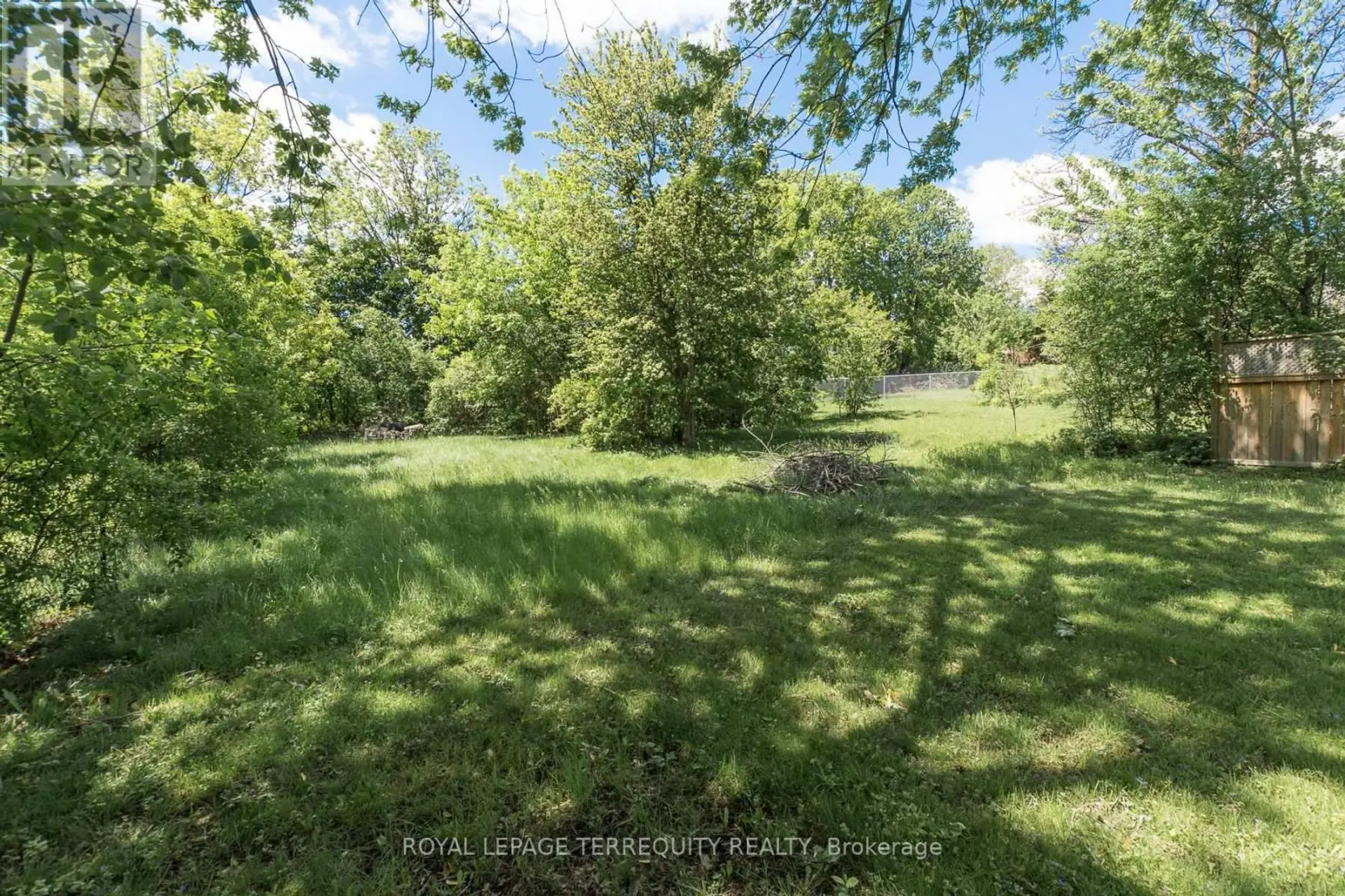 3056 PARKERHILL ROAD - Image 5