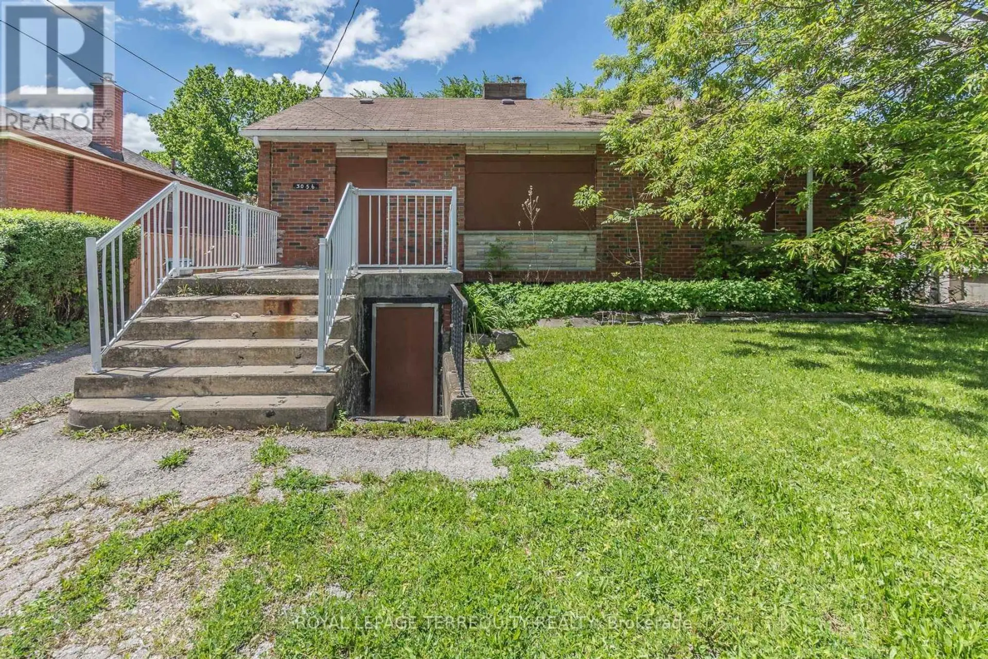 3056 PARKERHILL ROAD - Image 2