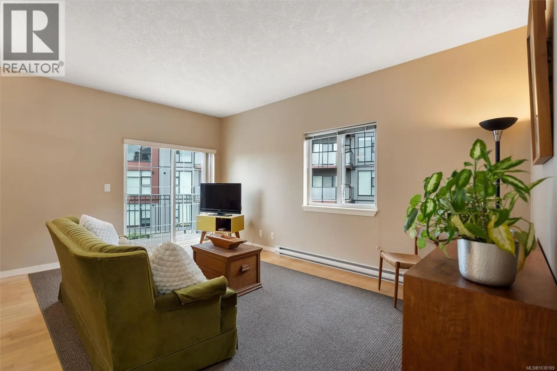 #301 2844 Bryn Maur Rd - Image 8